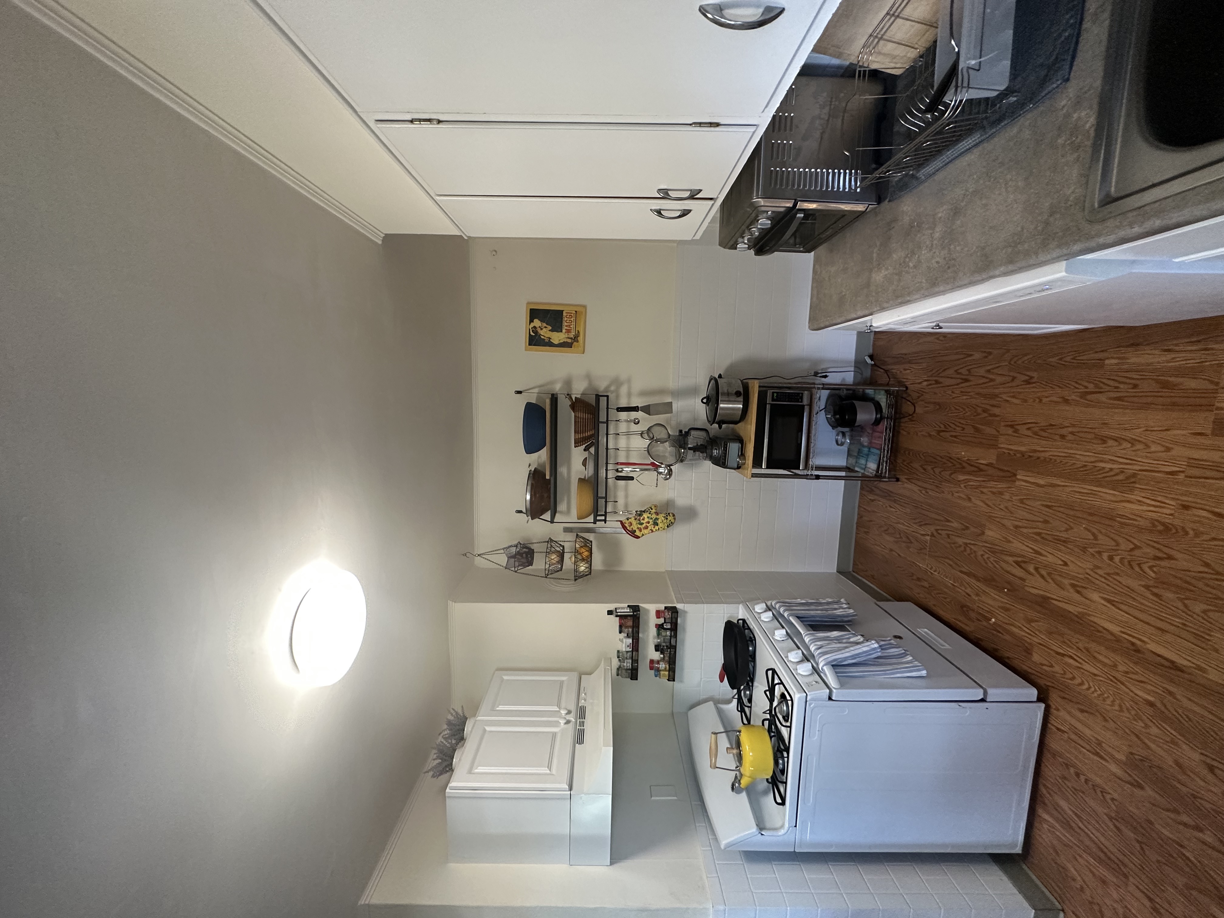 37 Brooksdale Rd, Brighton