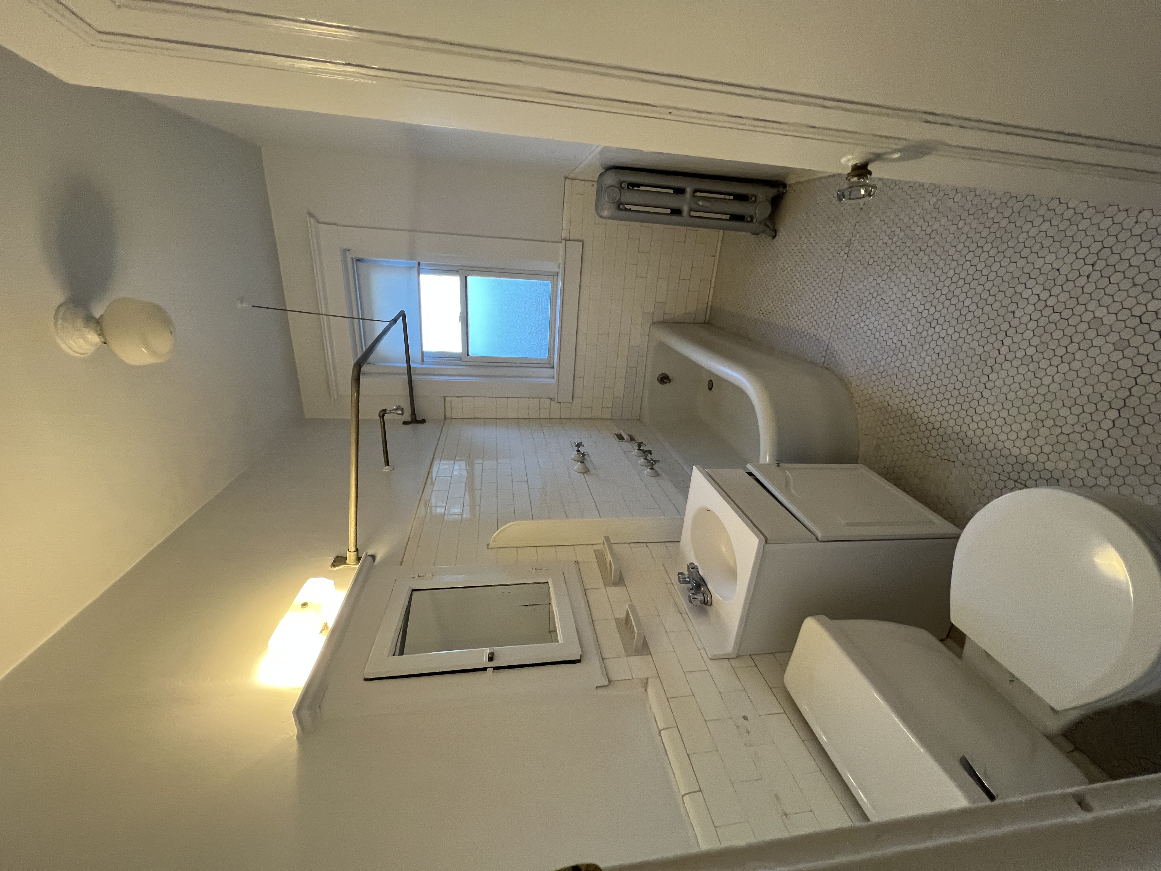 85 Winchester St, North Brookline