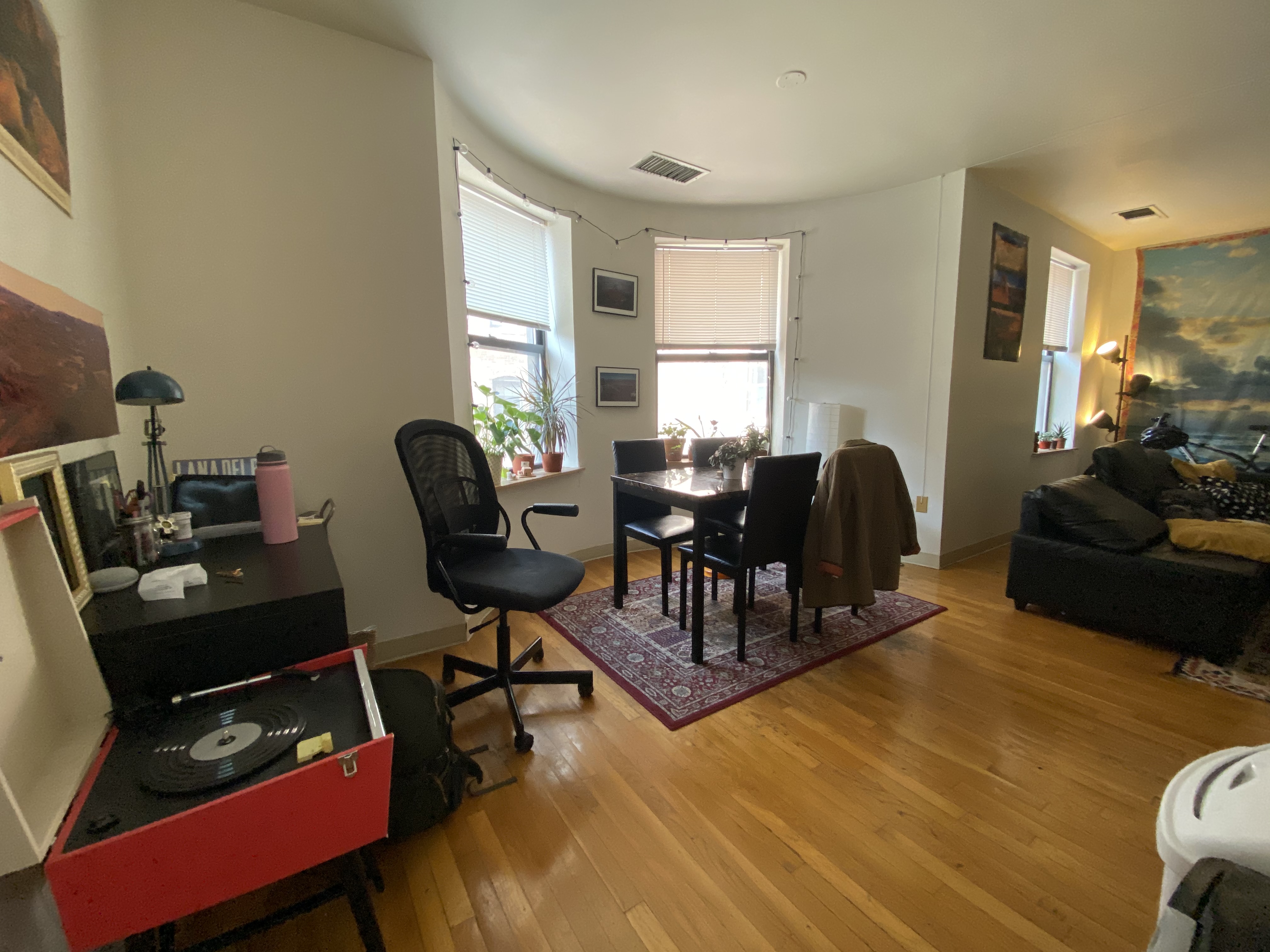 108 Gainsborough St, Fenway