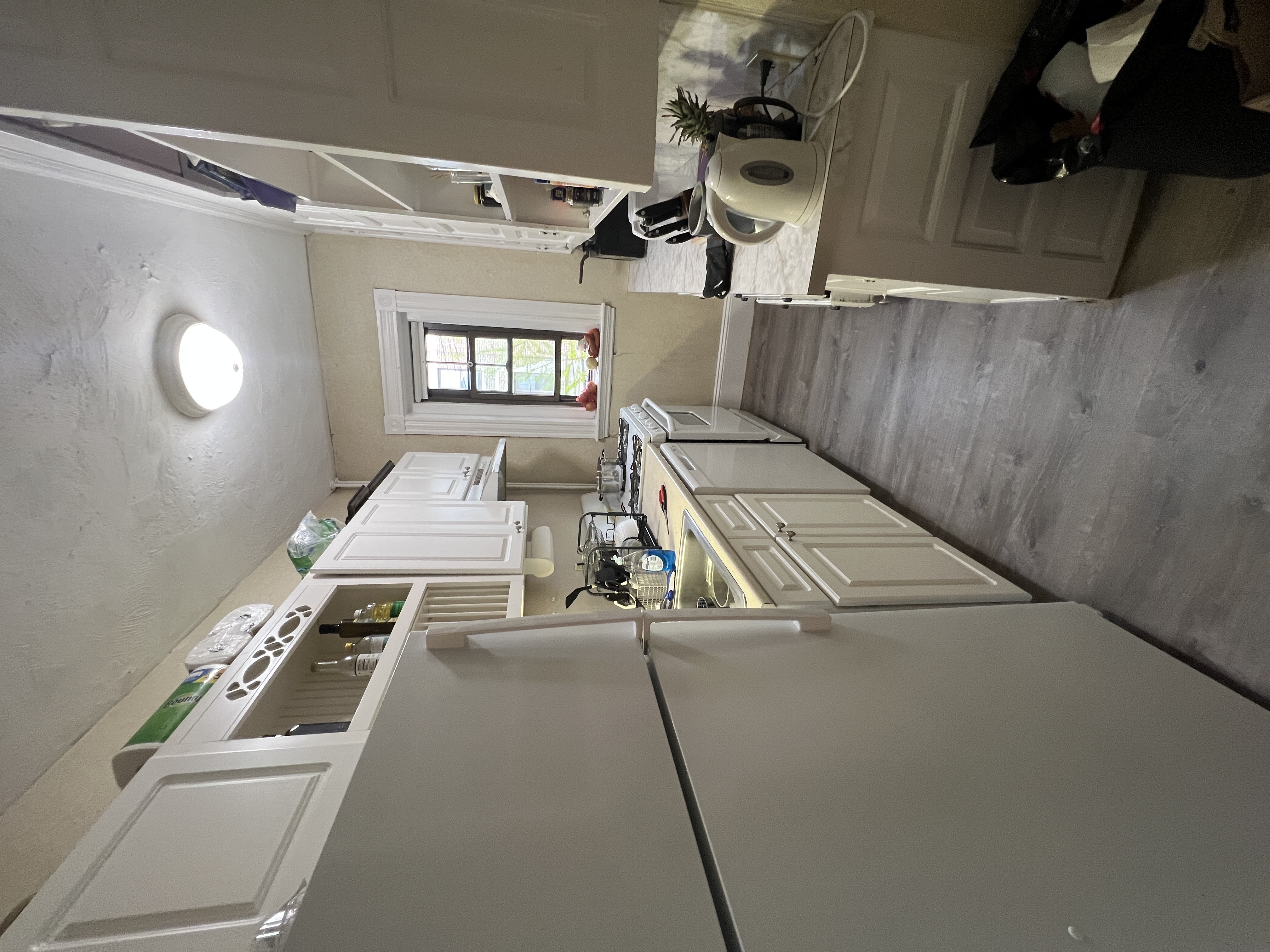 73 Longwood Ave, Longwood