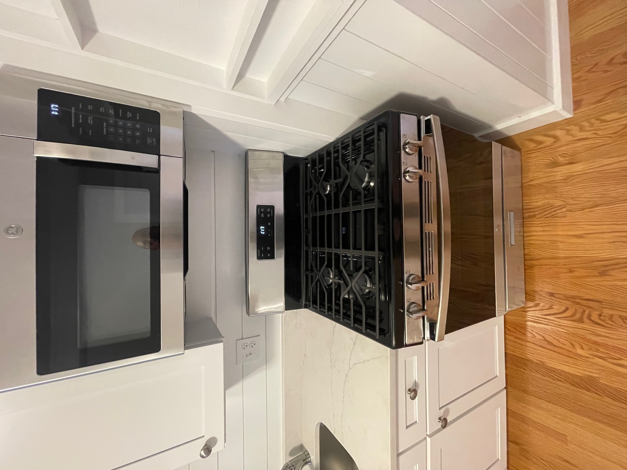 2 Cypress St, Spring Hill