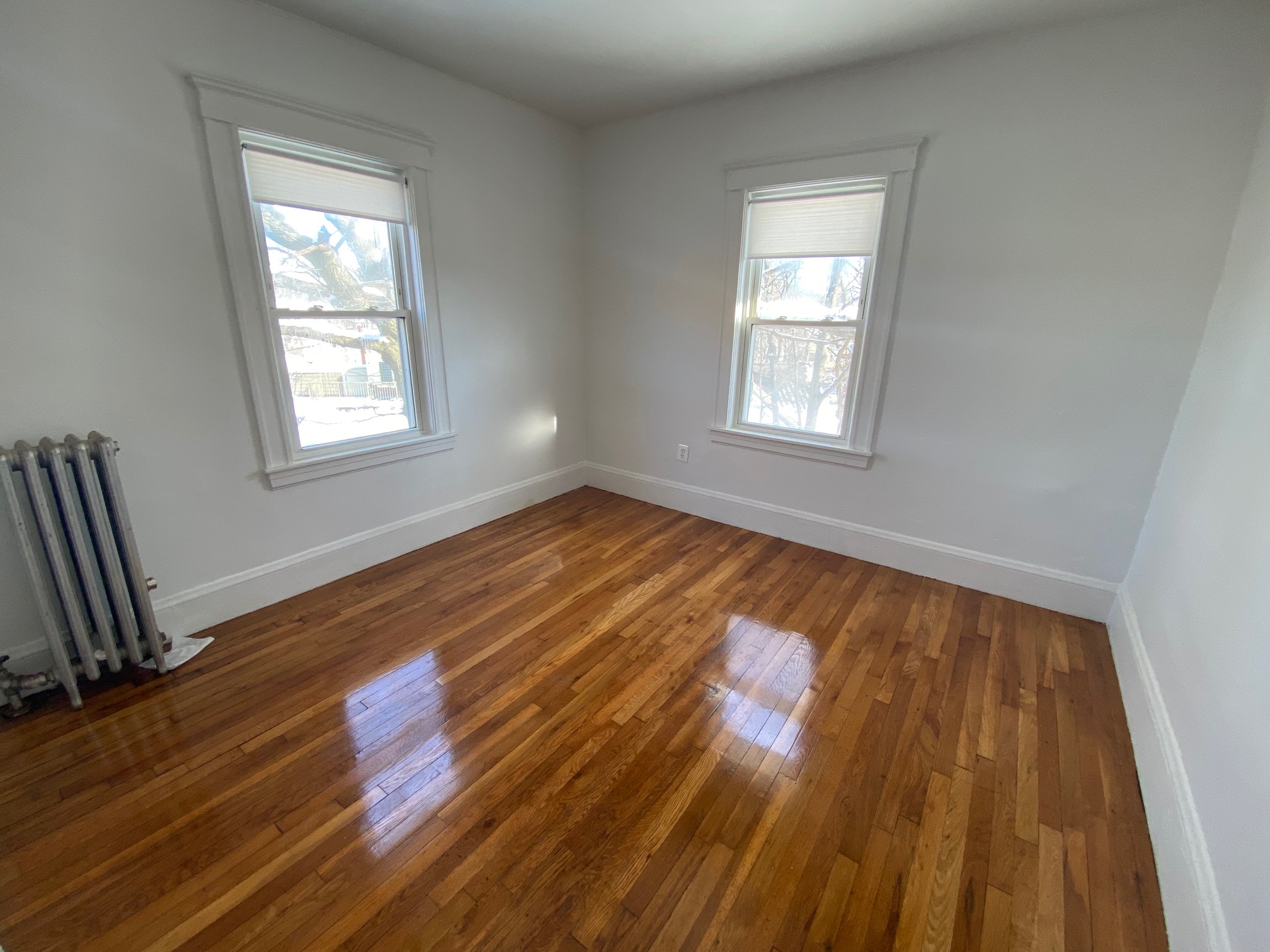 524 Hyde Park Ave, Roslindale