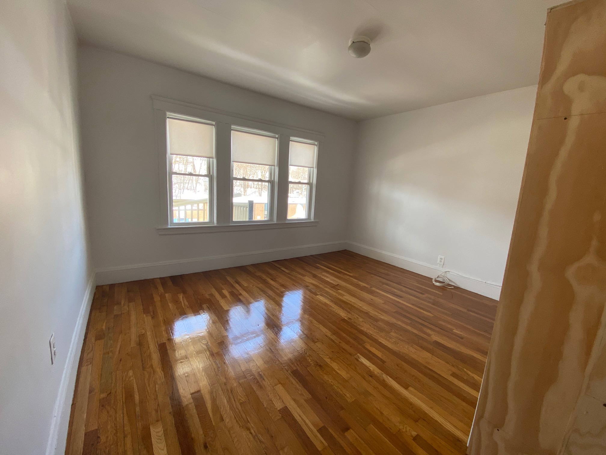 524 Hyde Park Ave, Roslindale