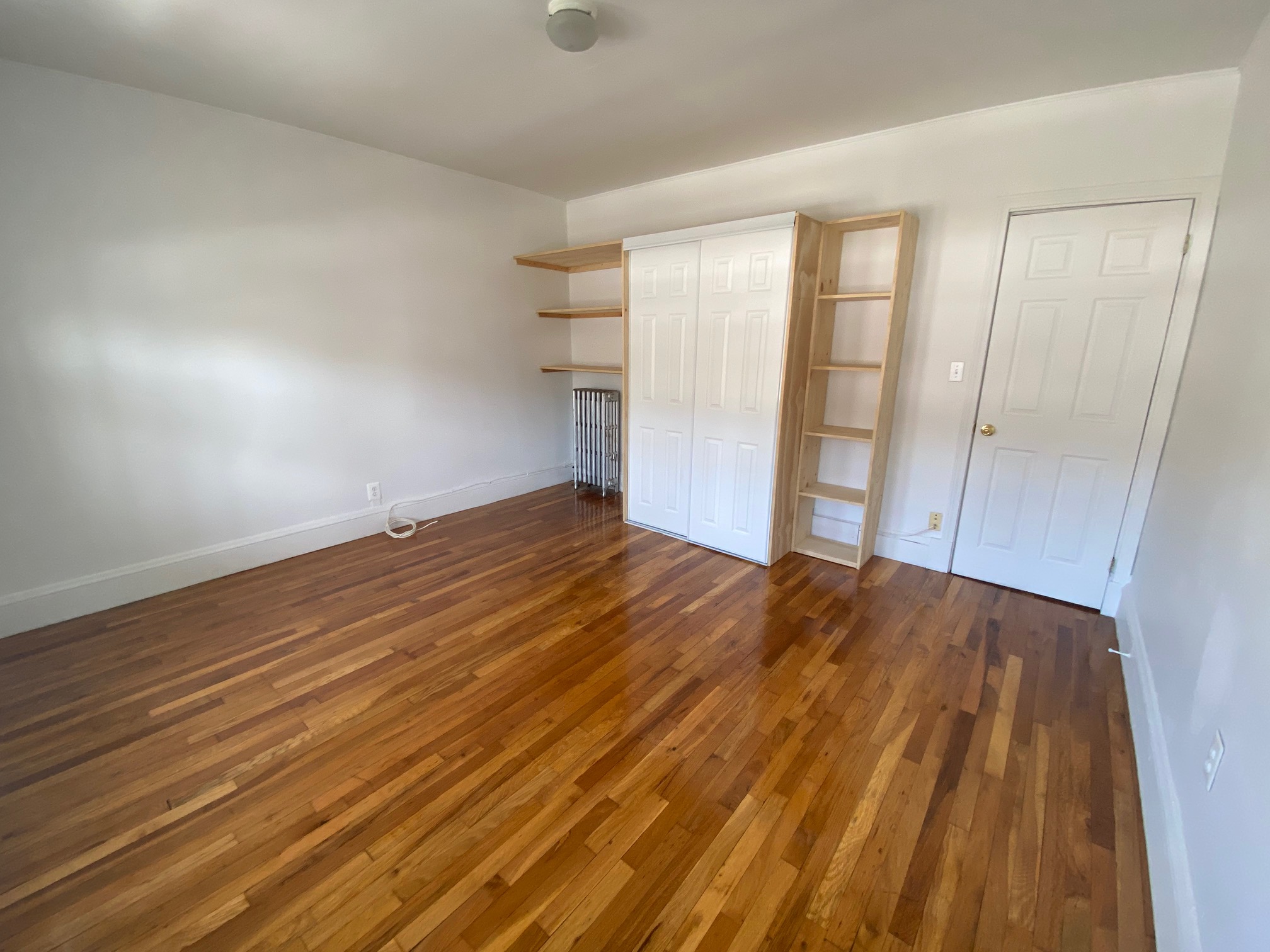 524 Hyde Park Ave, Roslindale