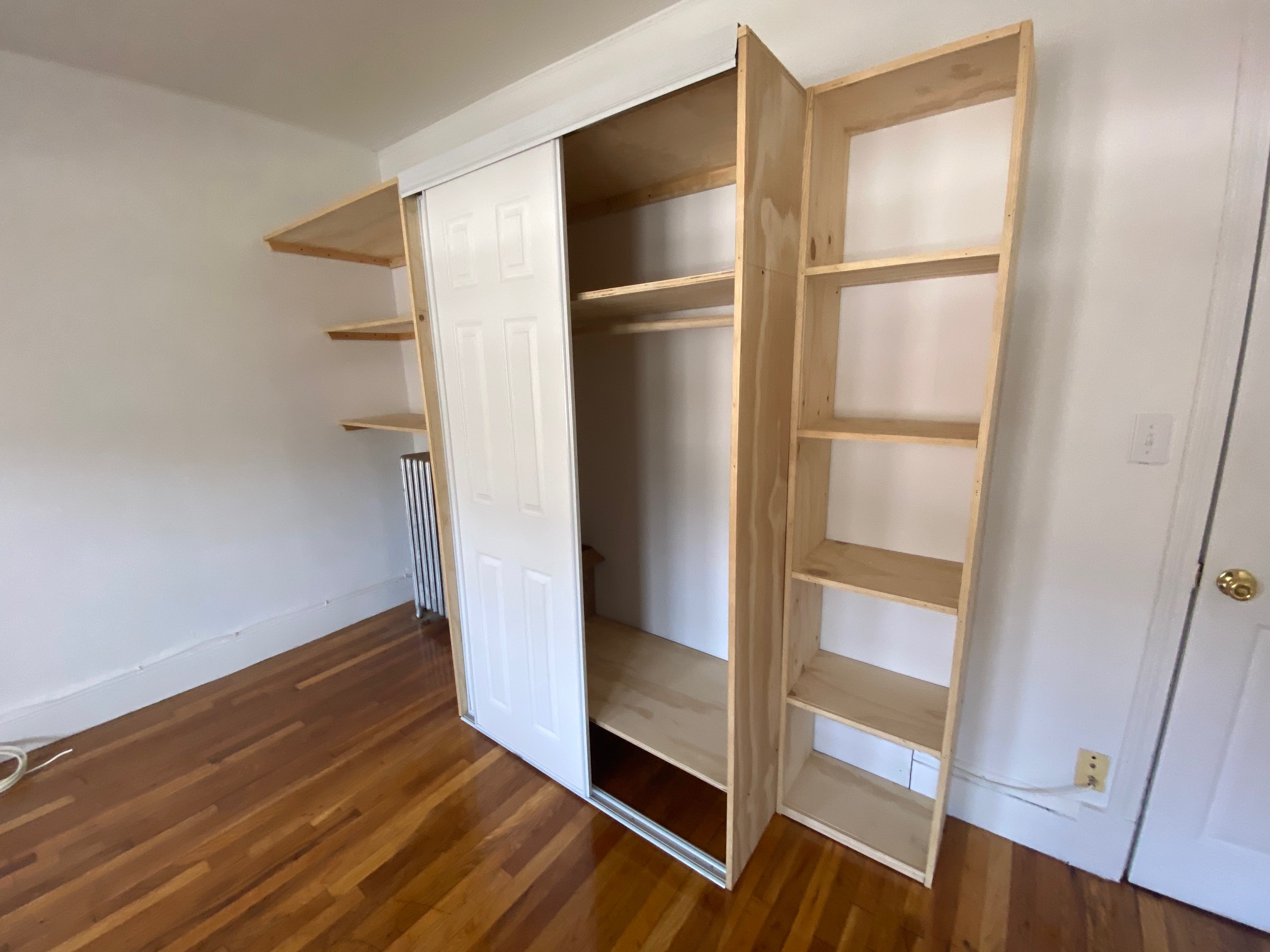 524 Hyde Park Ave, Roslindale