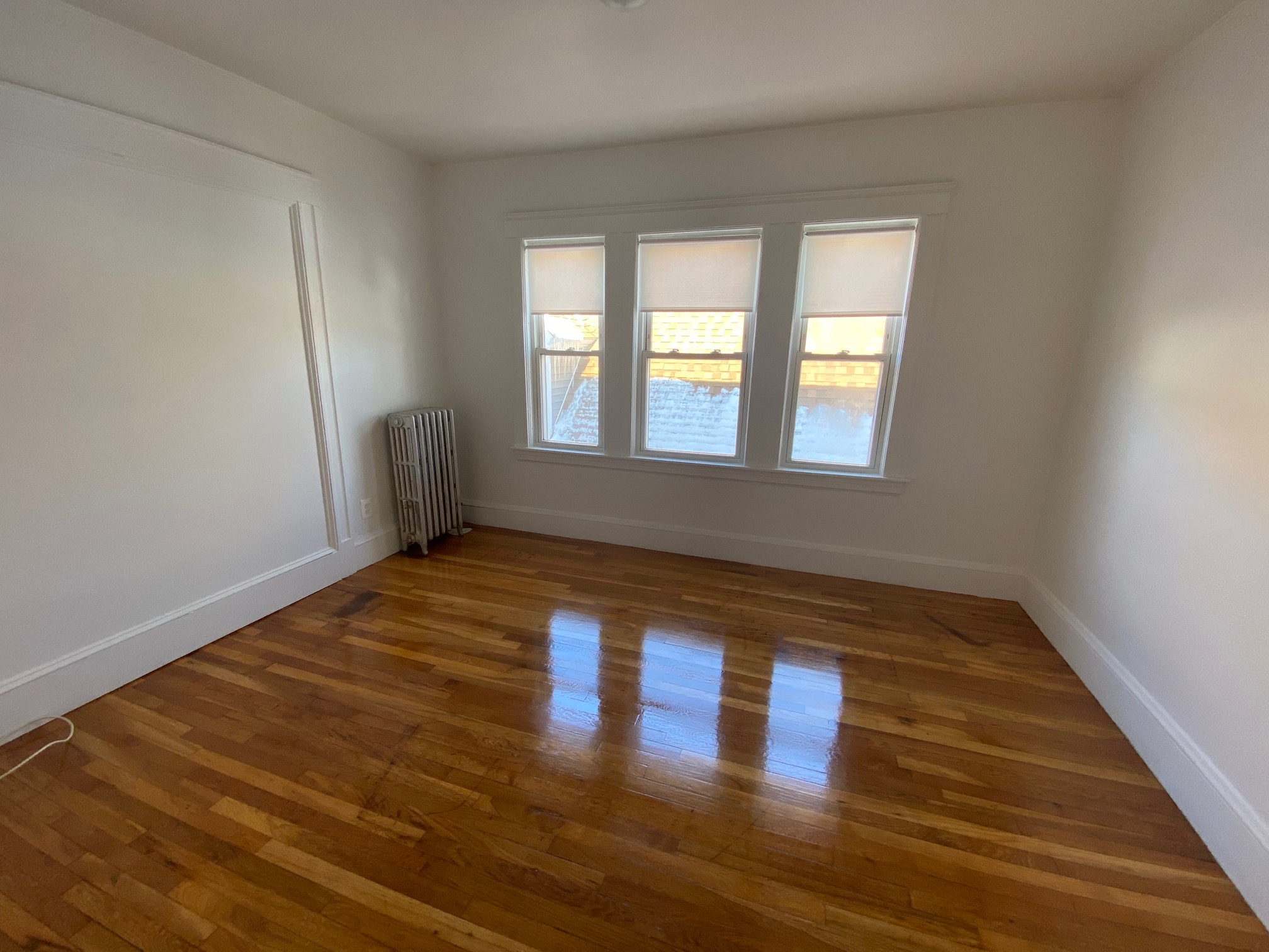 524 Hyde Park Ave, Roslindale