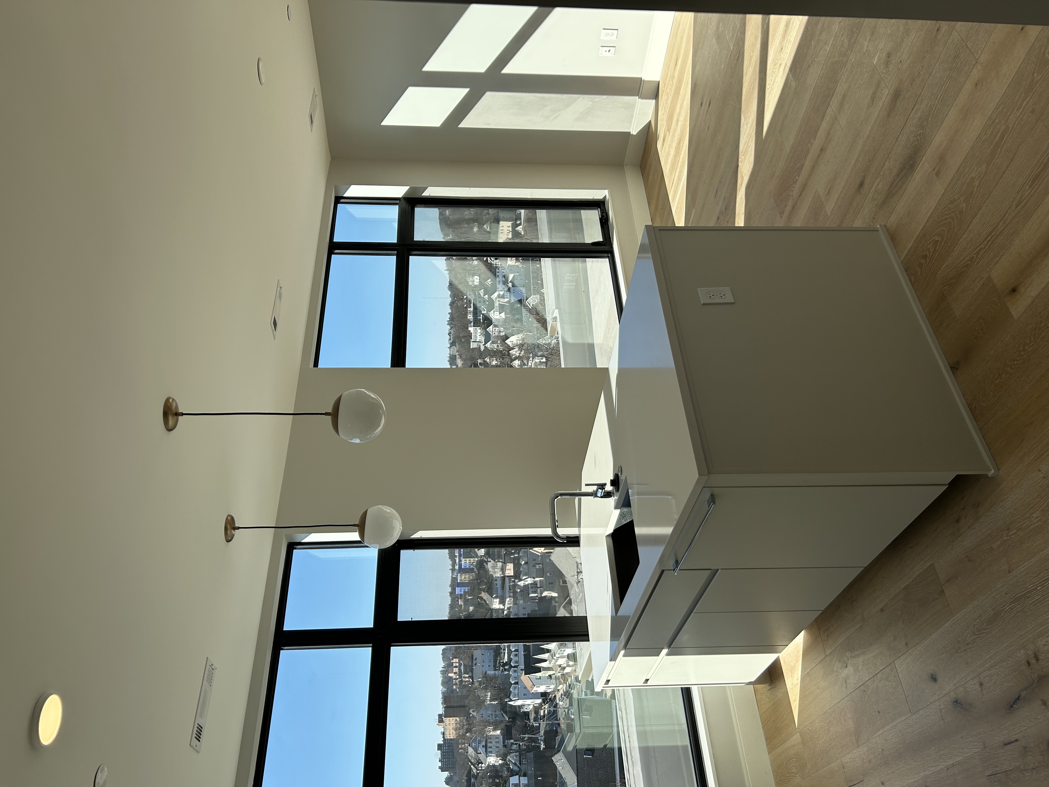 191 Washington St, Brighton