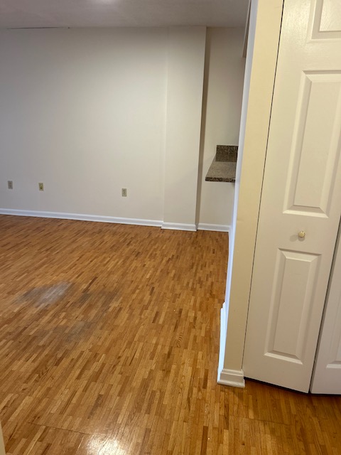 345 Franklin St, Riverside