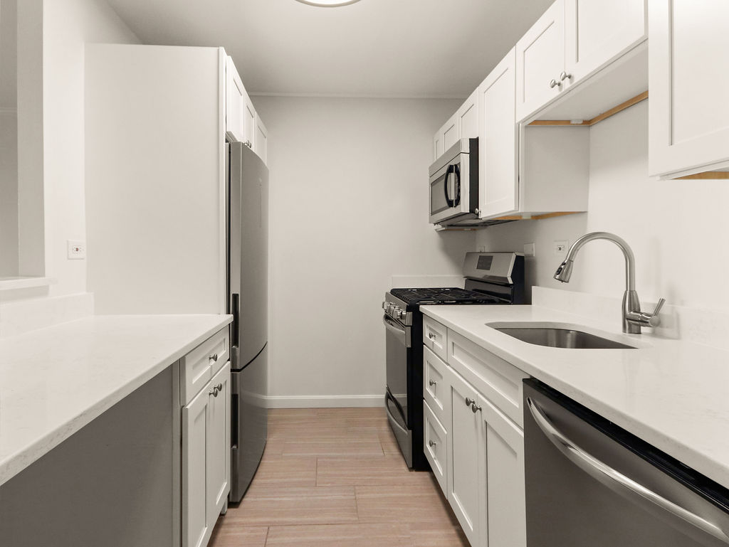 9 Hawthorne Pl, West End