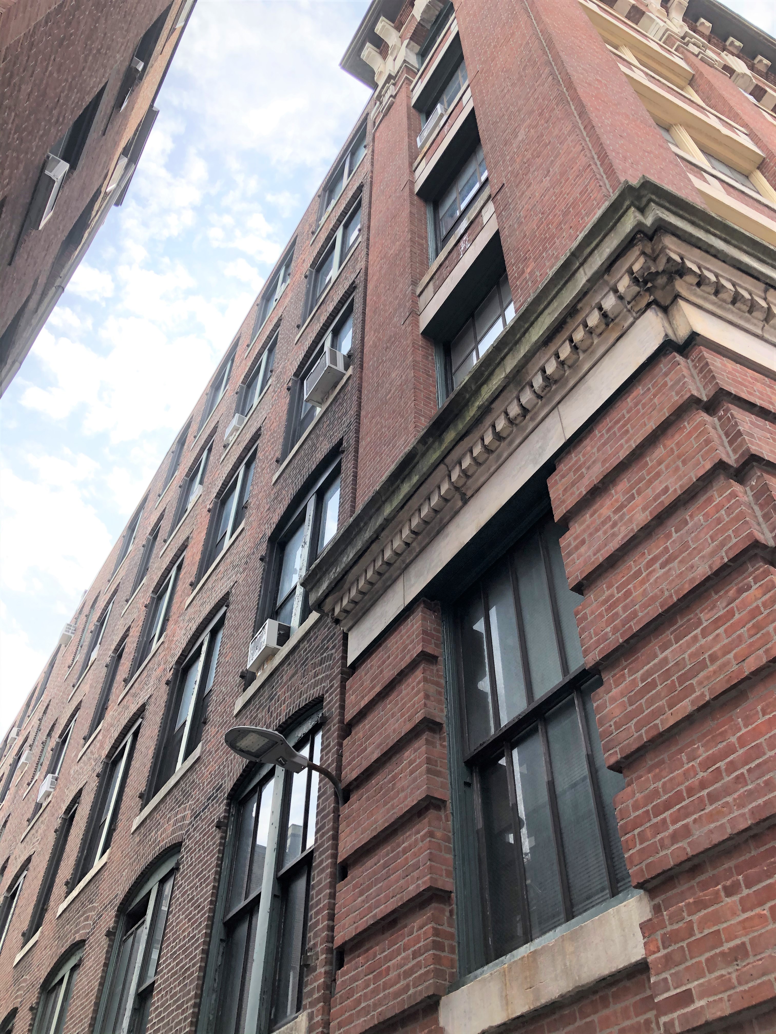 10 Thacher, North End