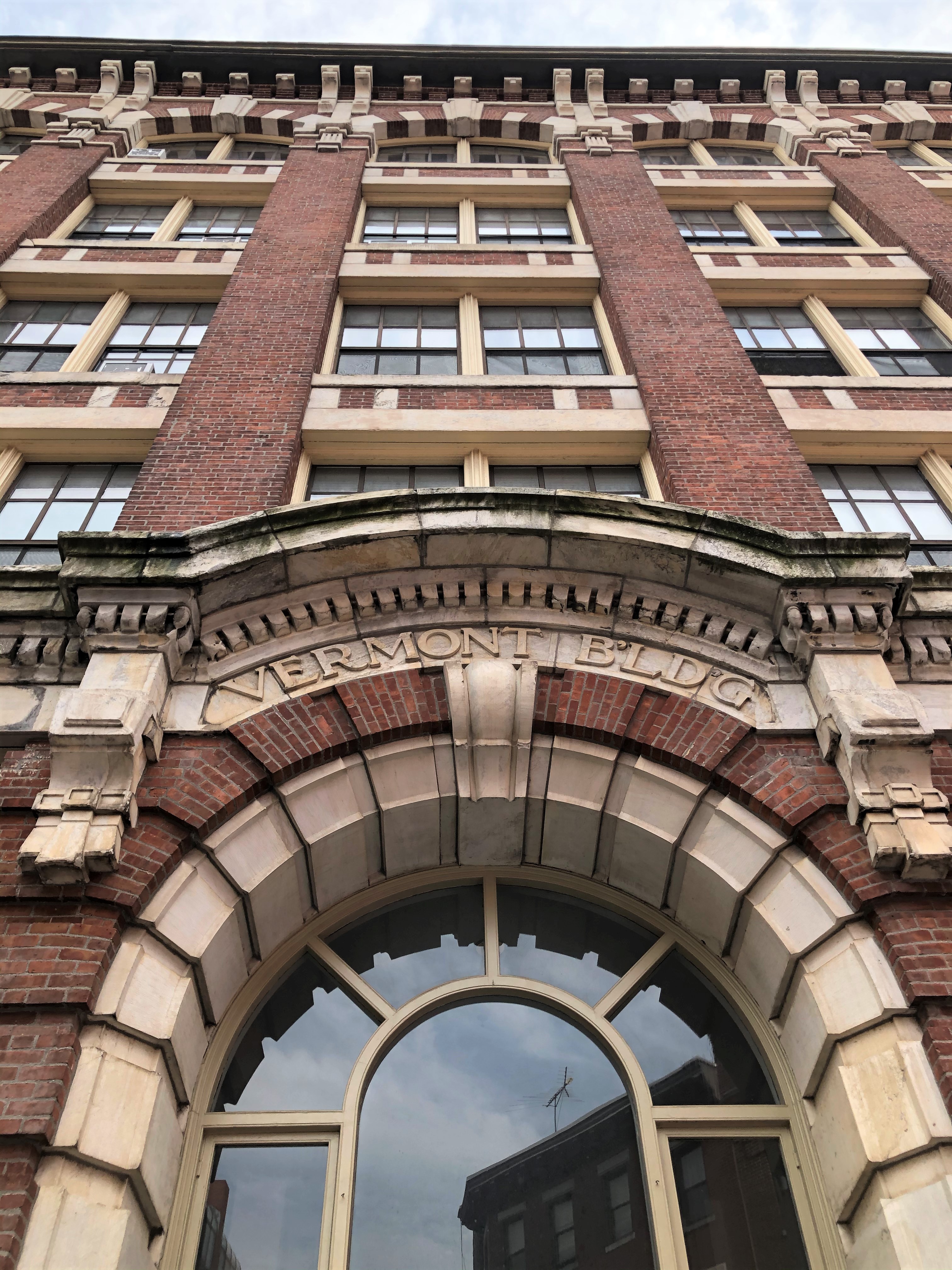 10 Thacher, North End