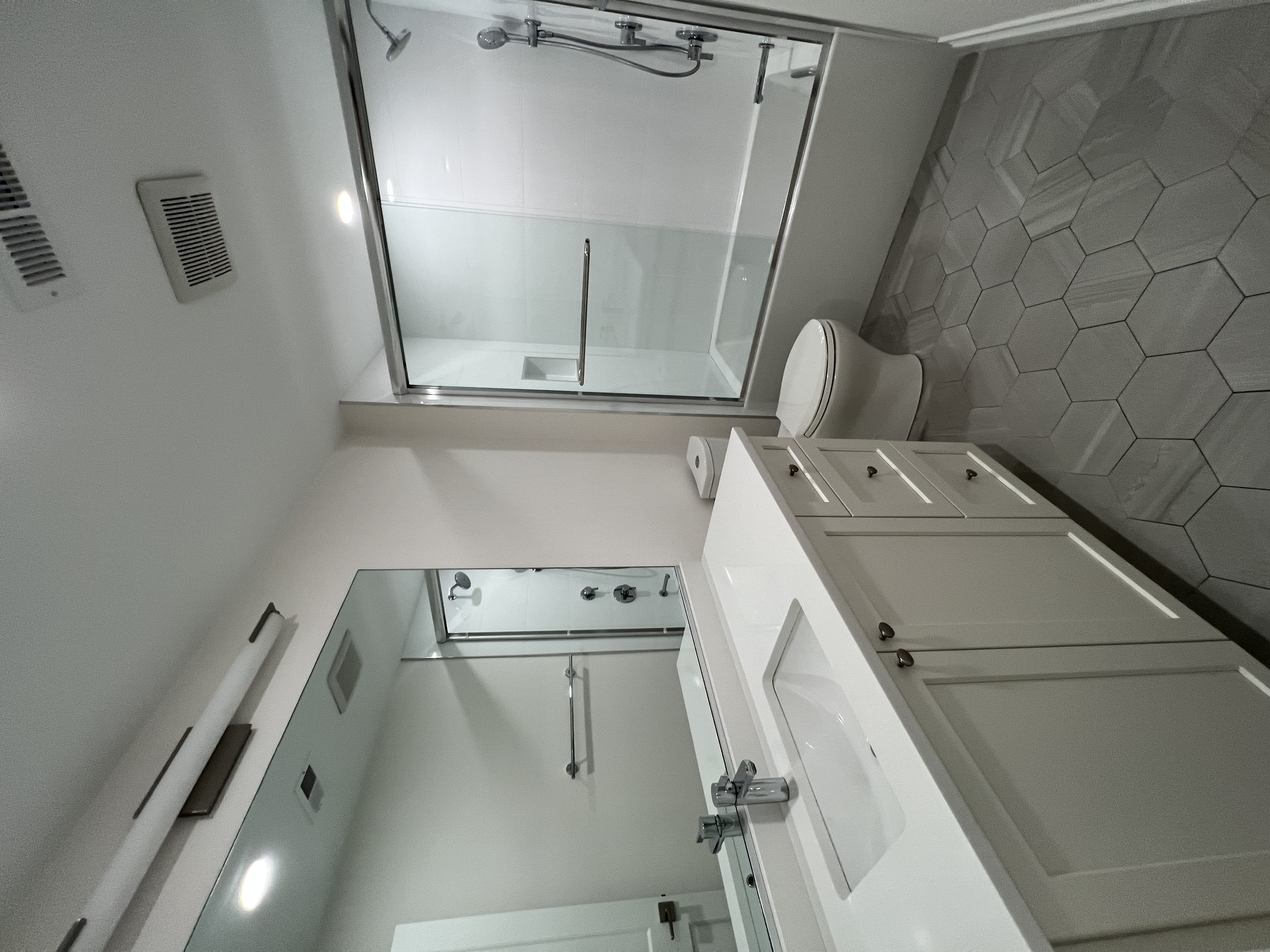 14 Mount Hood Rd, Brighton