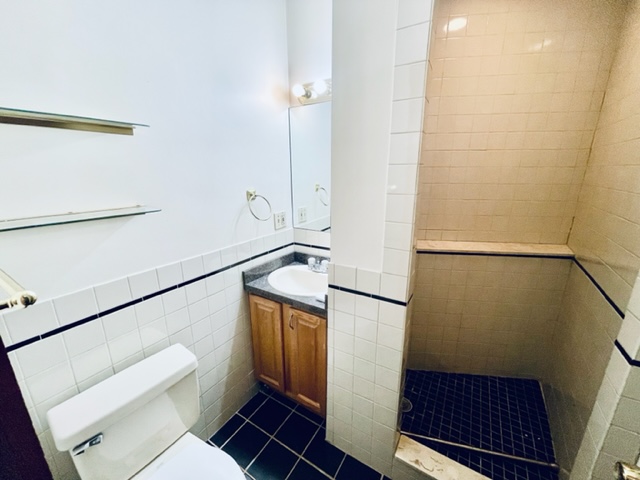 300 North St, North End