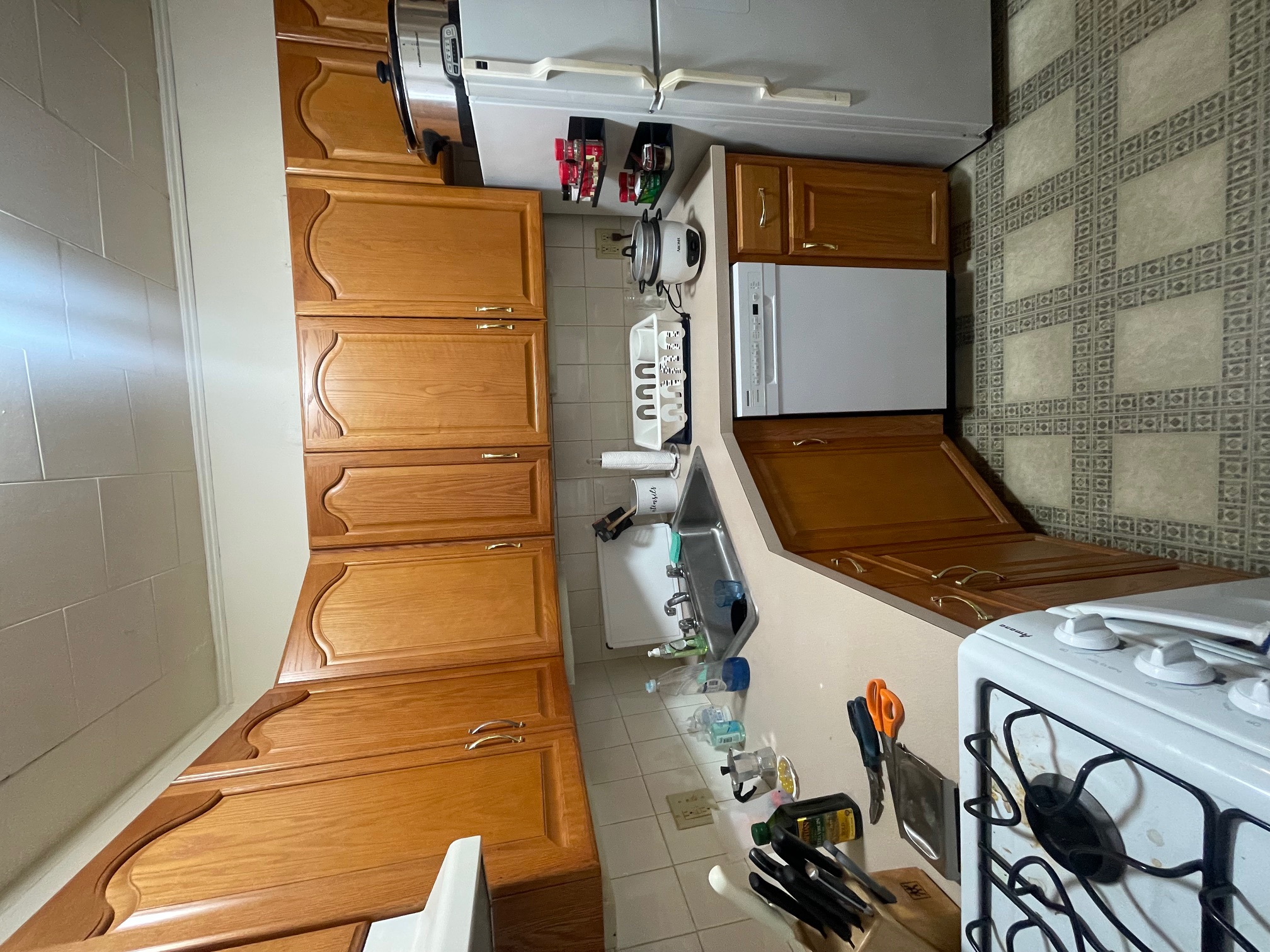 36 College Ave, Tufts