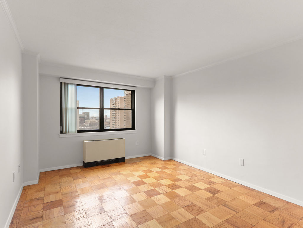 9 Hawthorne Pl, West End