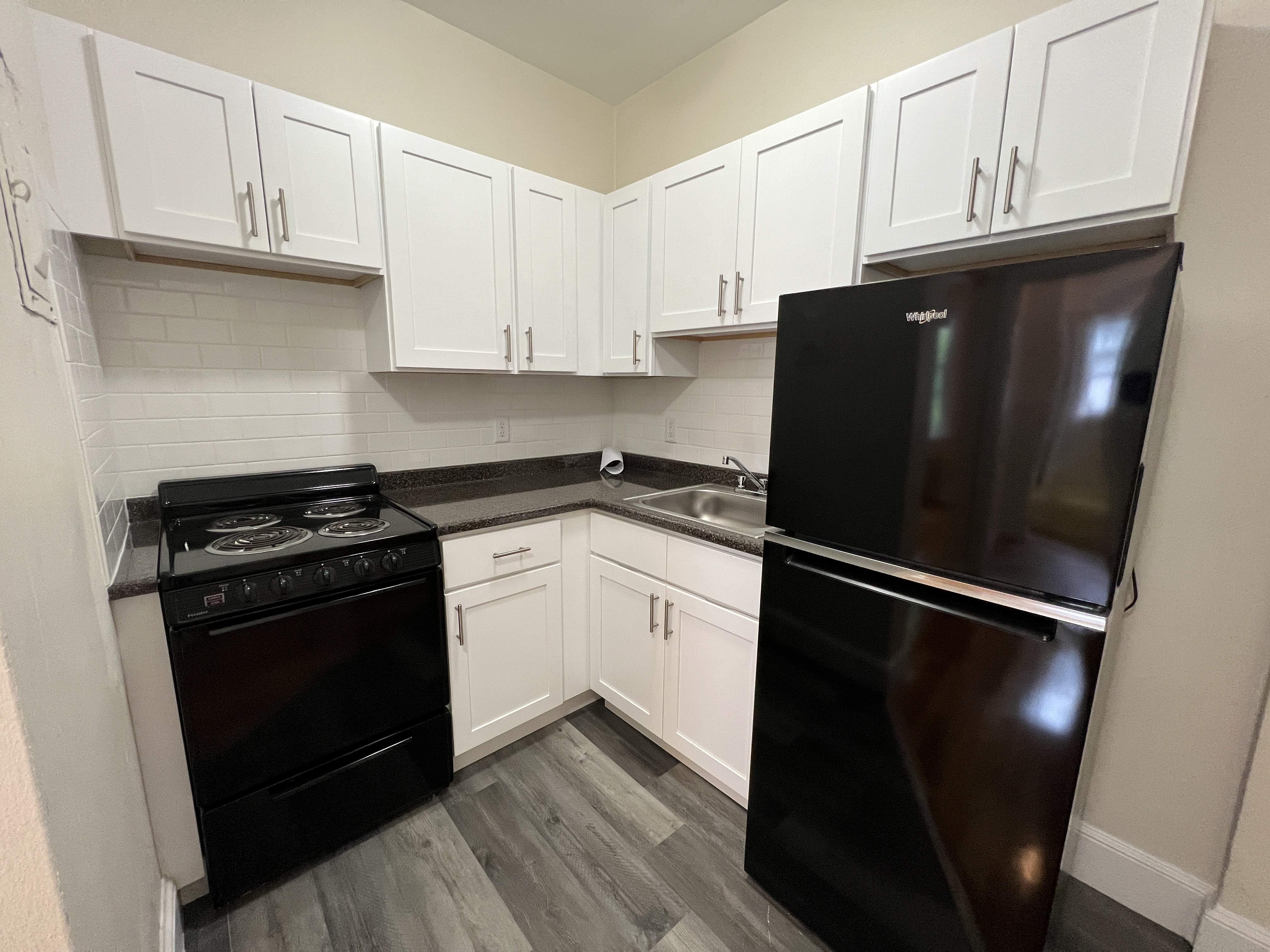 33 Lancaster Ter, Washington Square