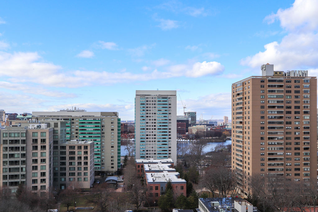 9 Hawthorne Pl, West End