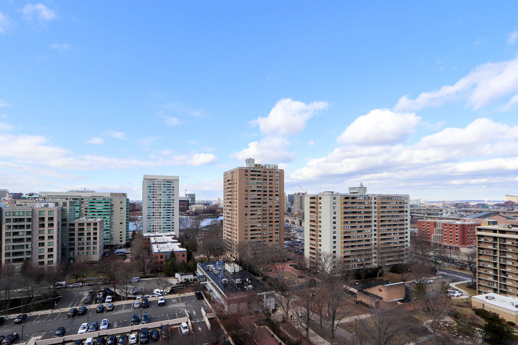 9 Hawthorne Pl, West End