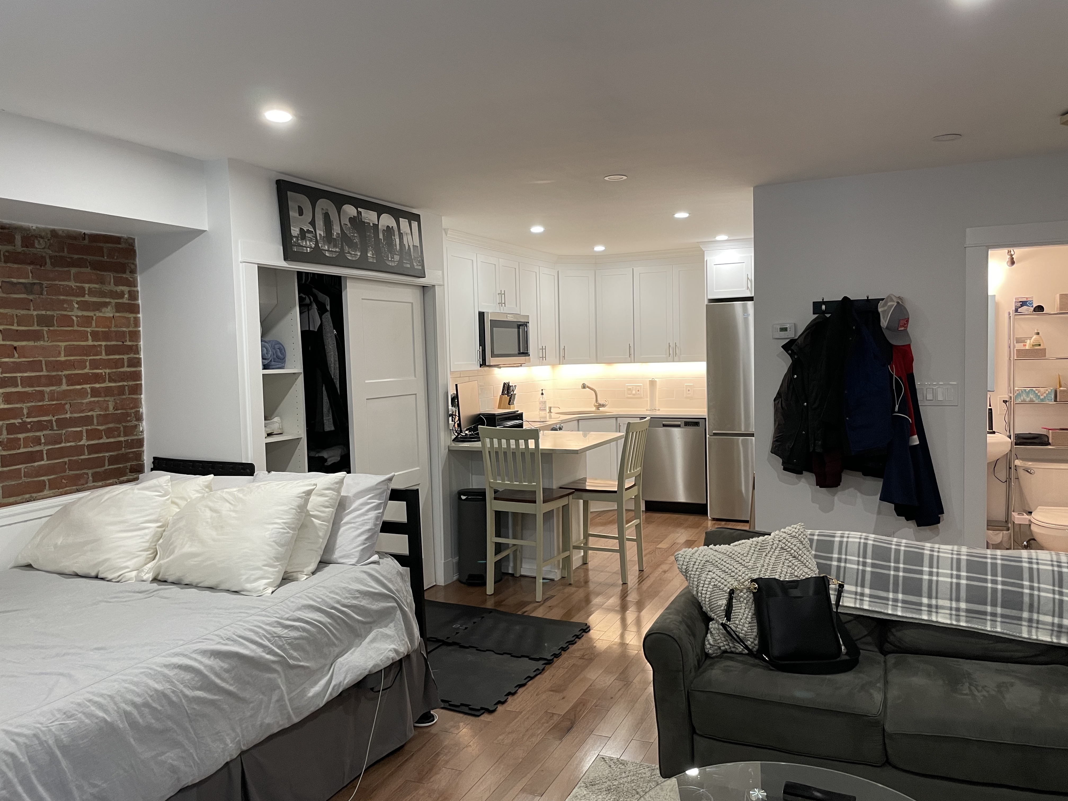 144 Commonwealth Ave, Back Bay