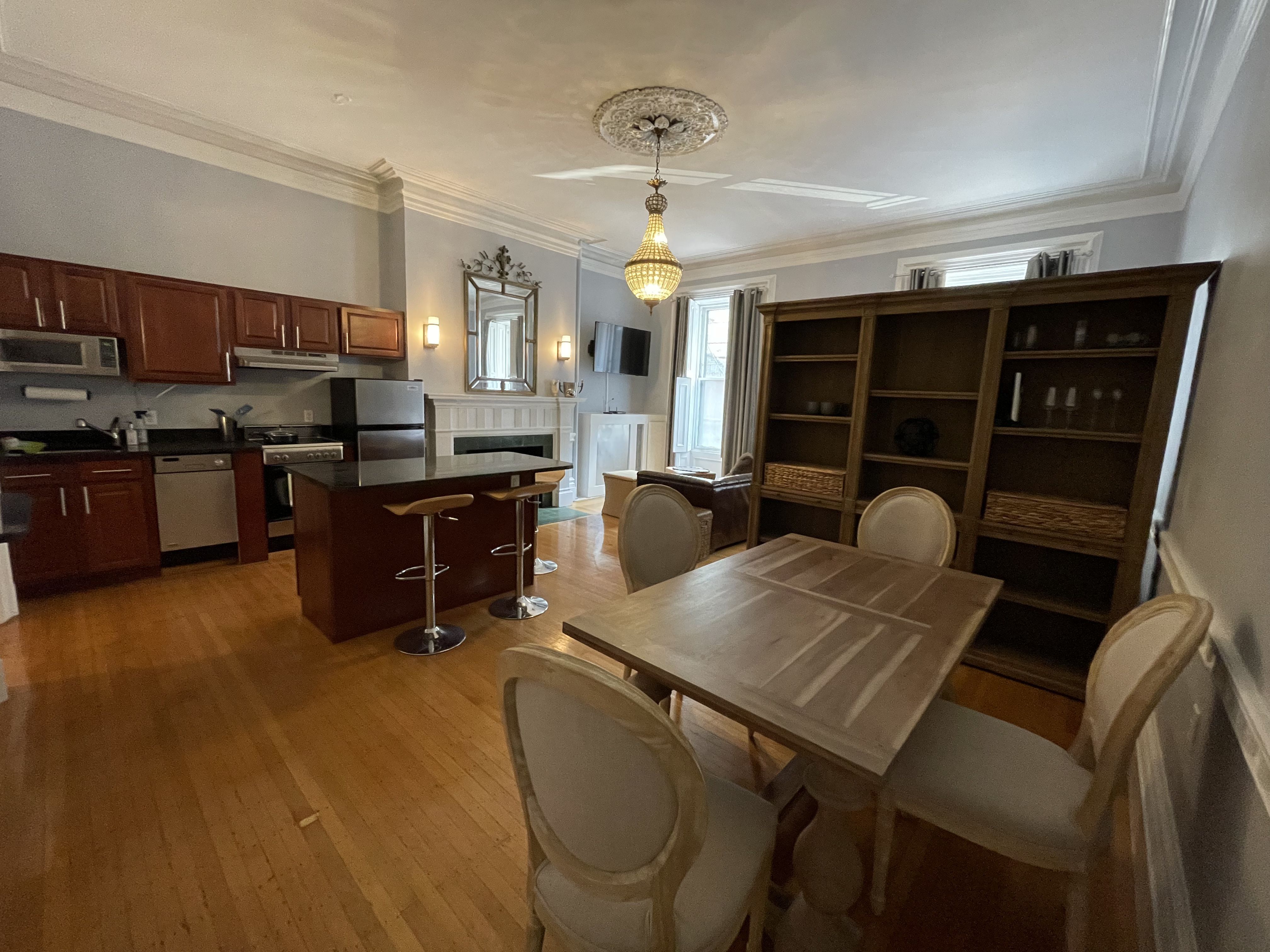 105 Beacon St, Back Bay