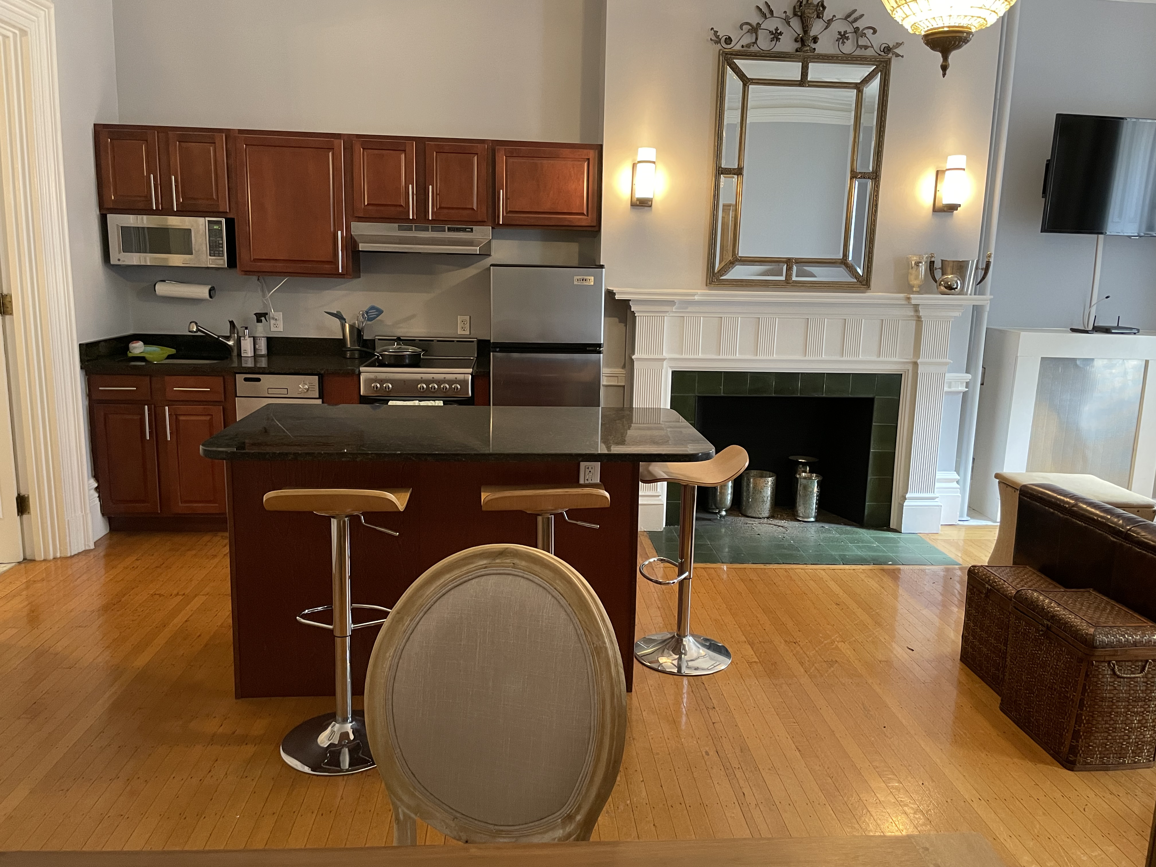 105 Beacon St, Back Bay