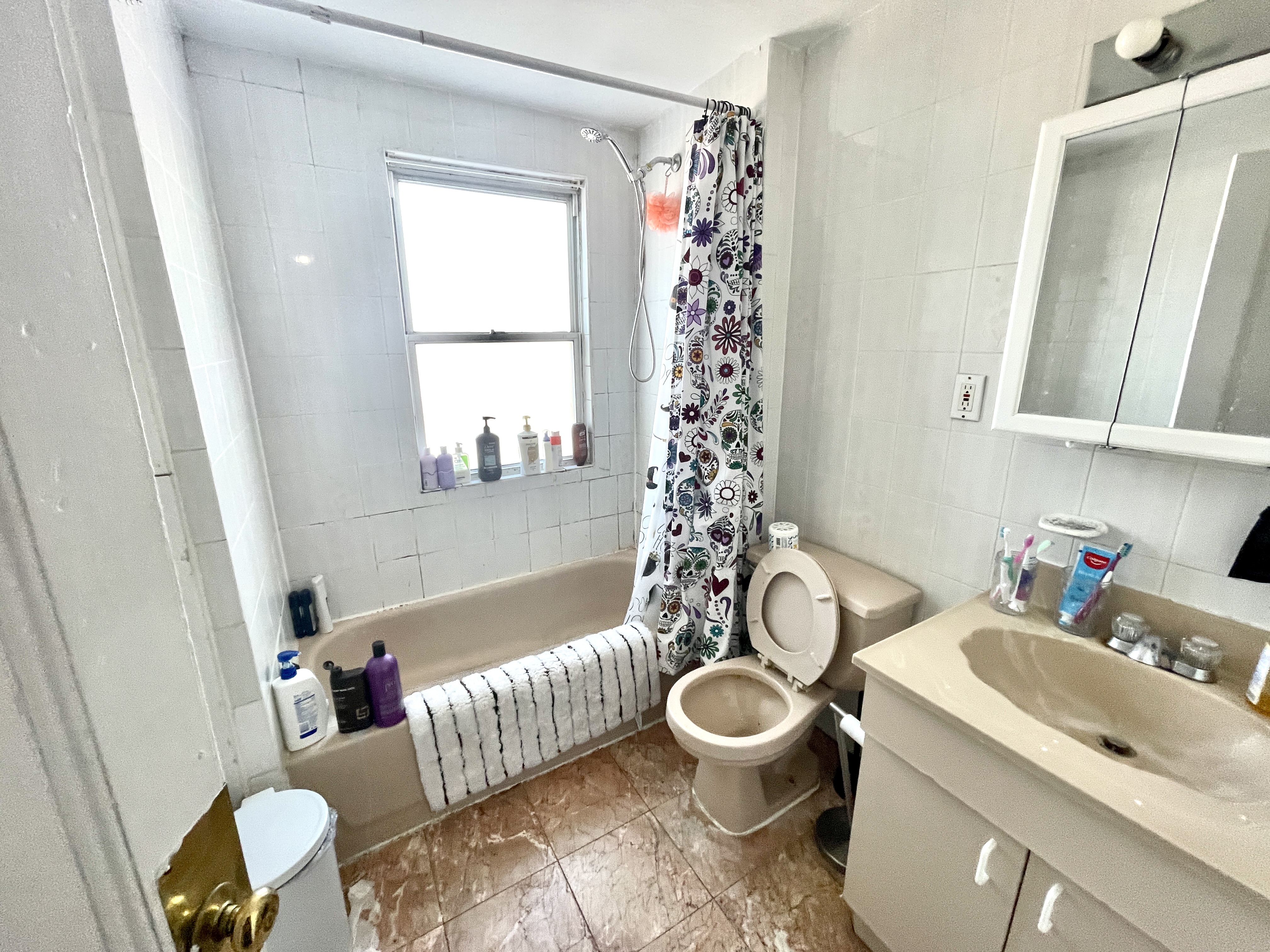 14 Pratt St, Allston