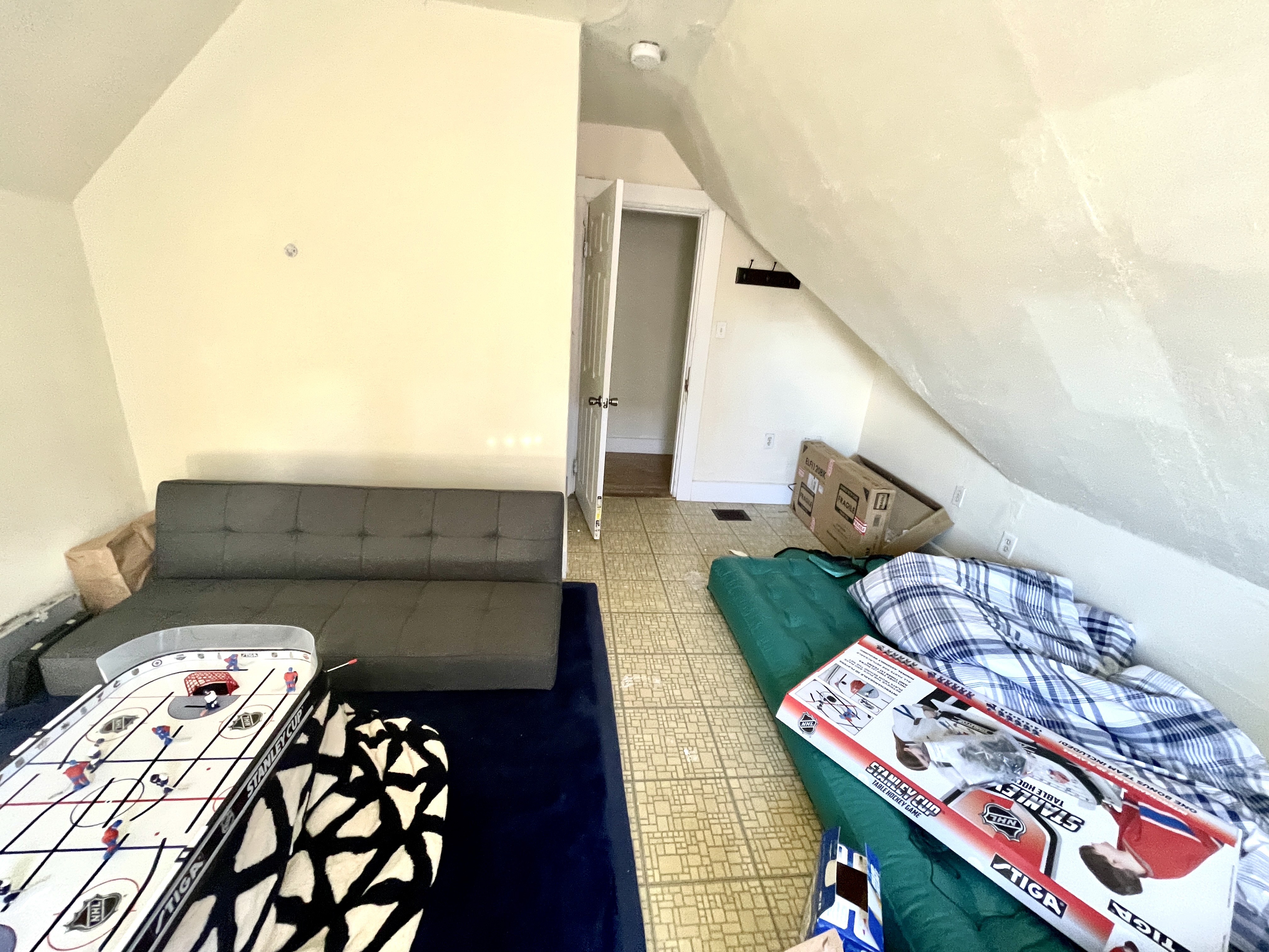 14 Pratt St, Allston