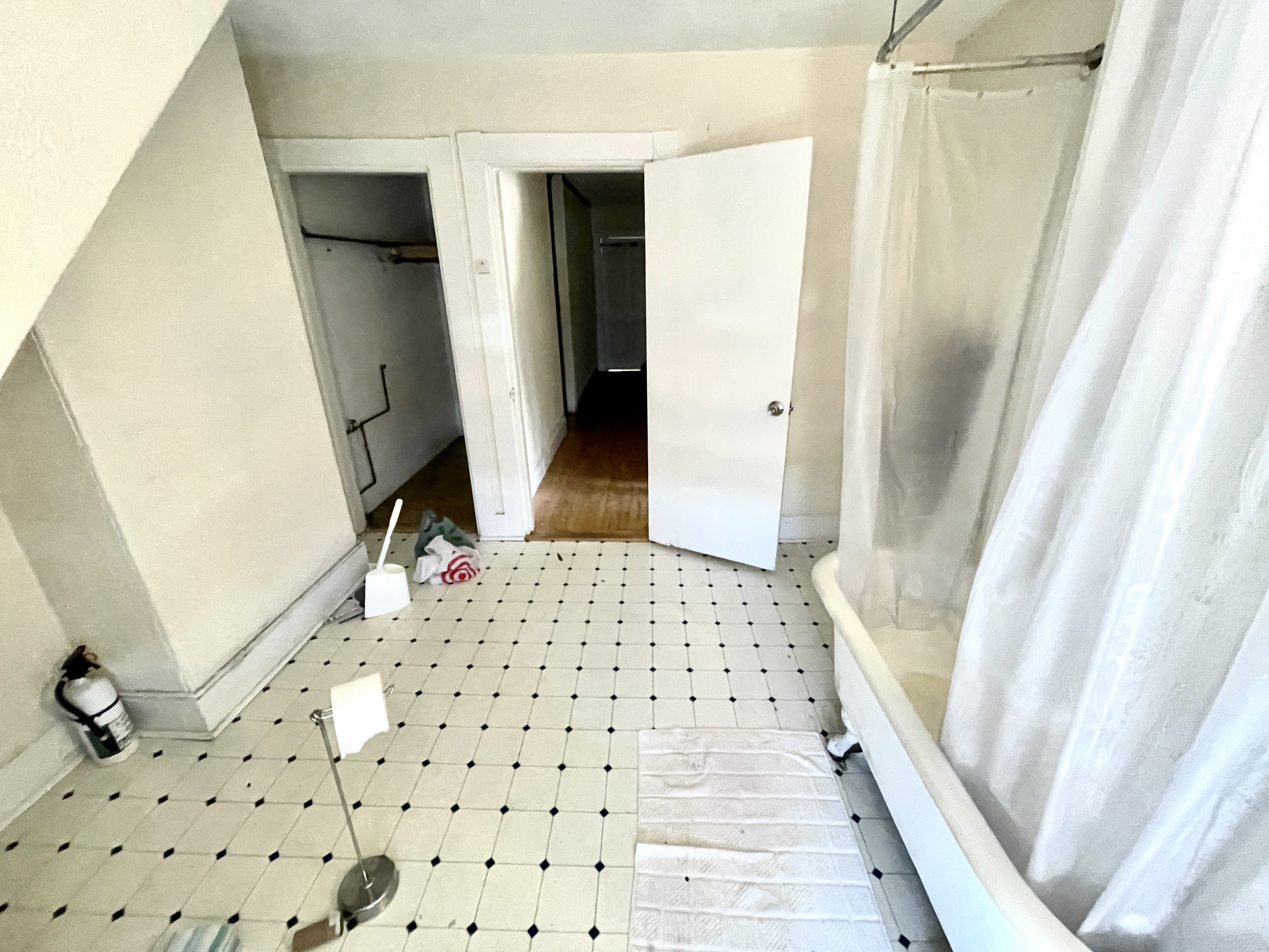 14 Pratt St, Allston