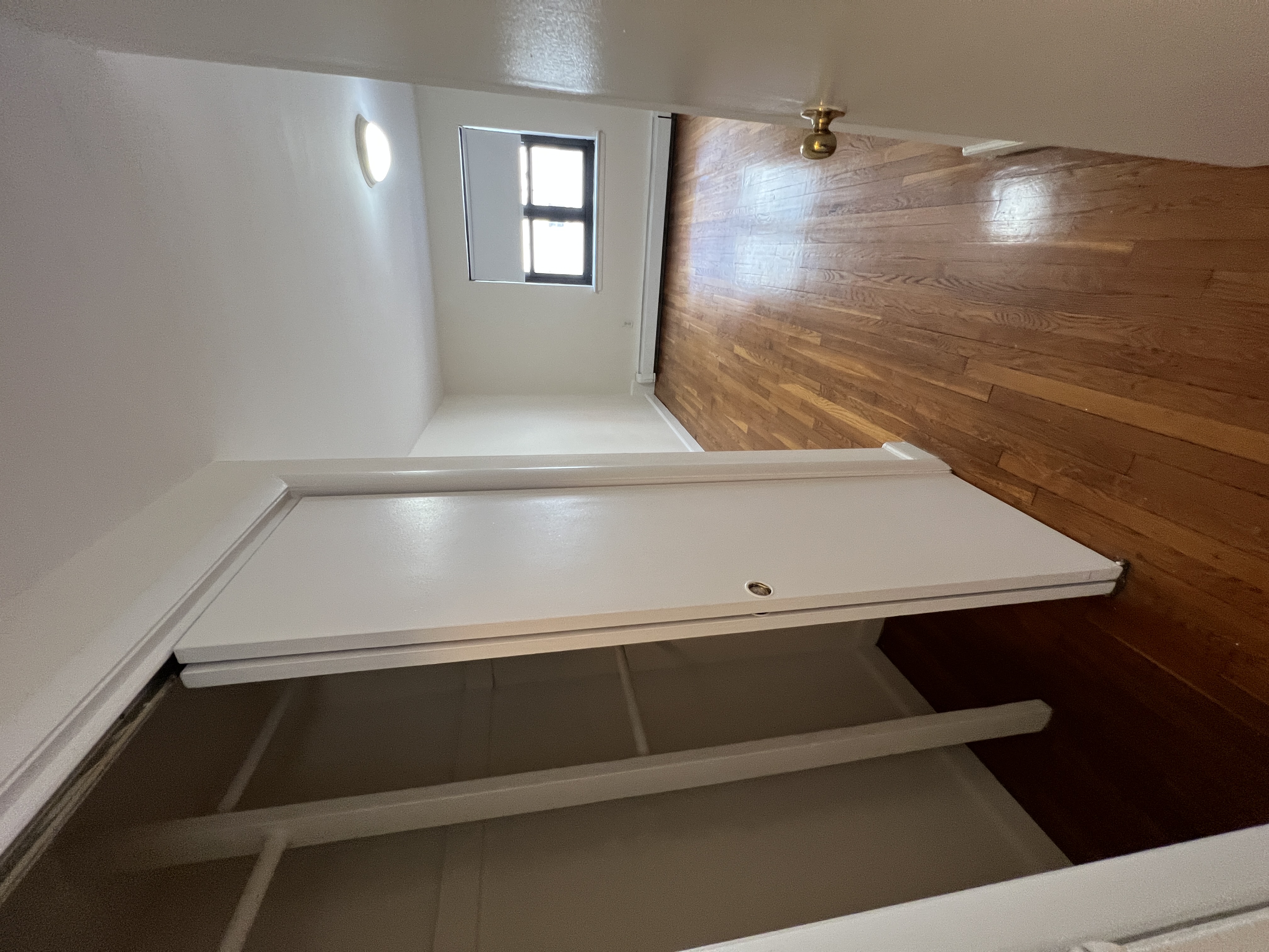 44 Harvard Ave, Harvard Avenue