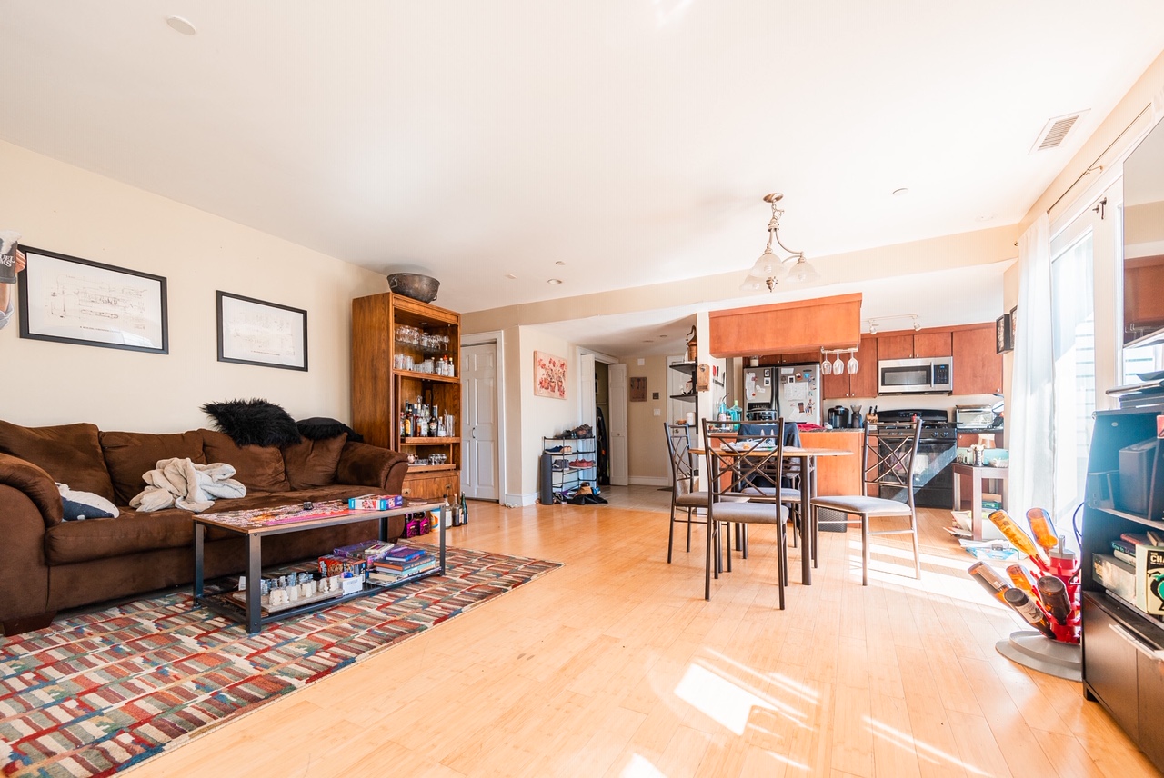 2 Boylston St, Jamaica Plain