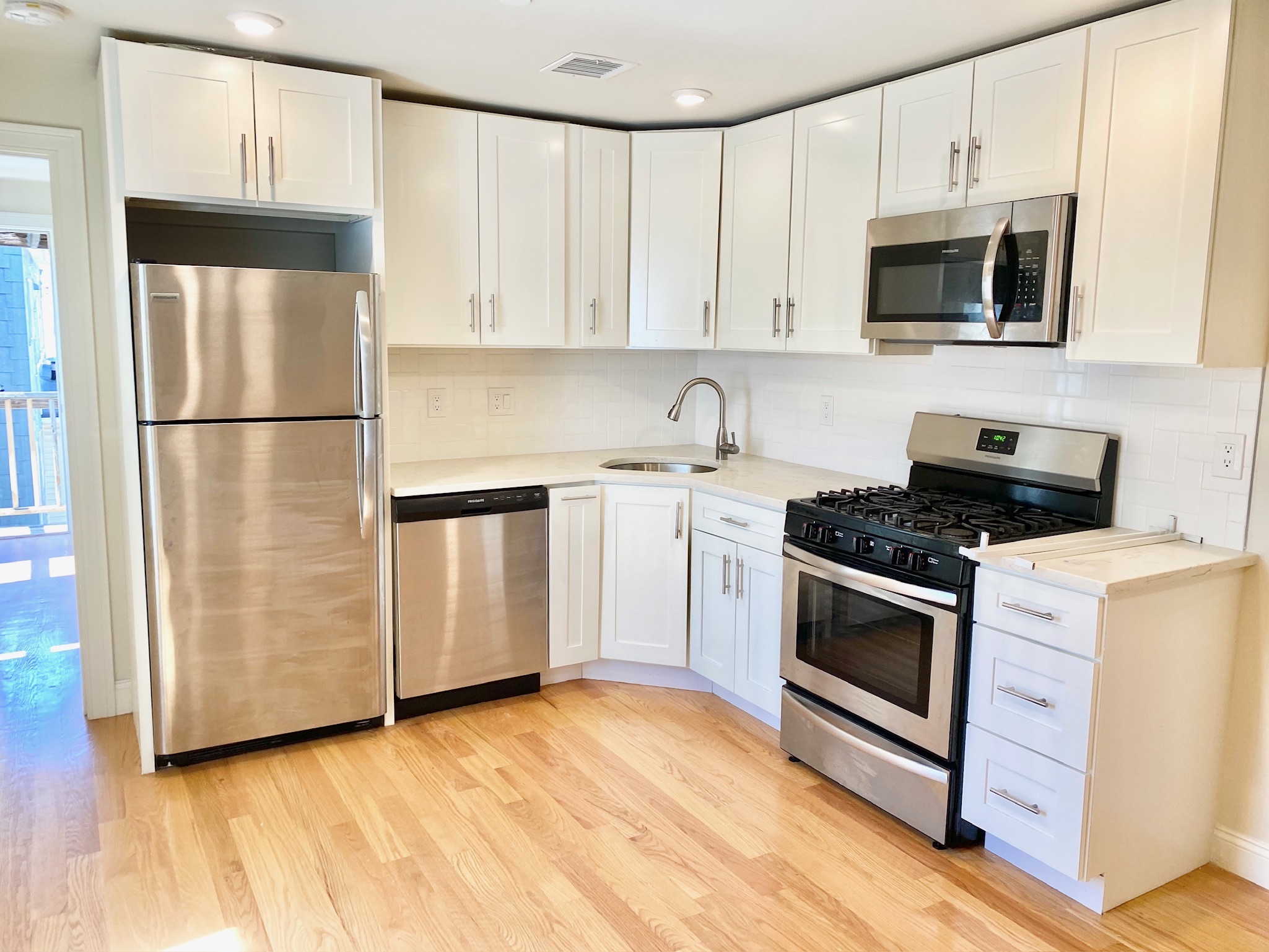 9 8th St, Kendall Square