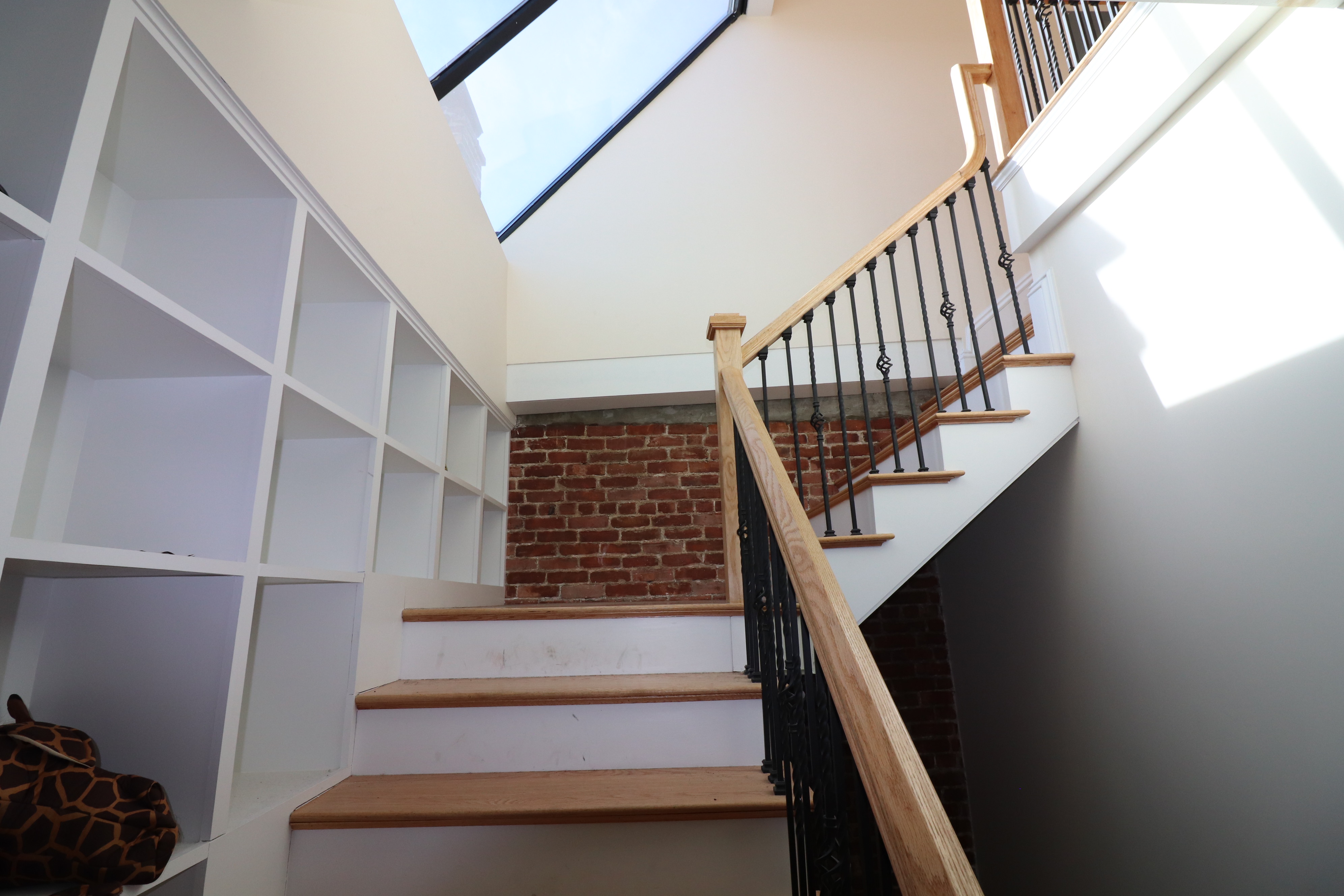 1616 Beacon St, Washington Square