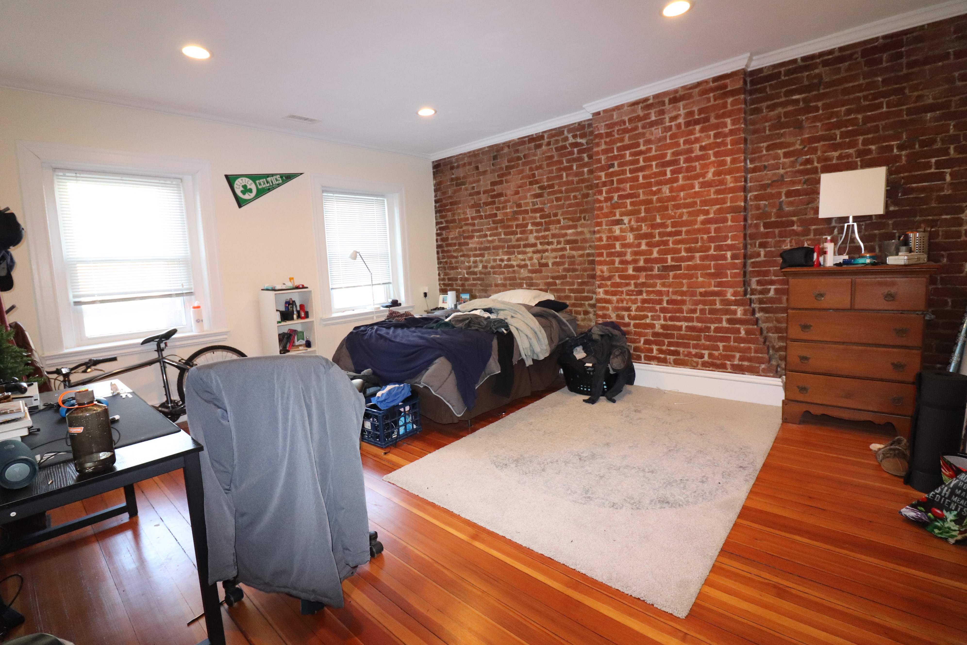 1616 Beacon St, Washington Square