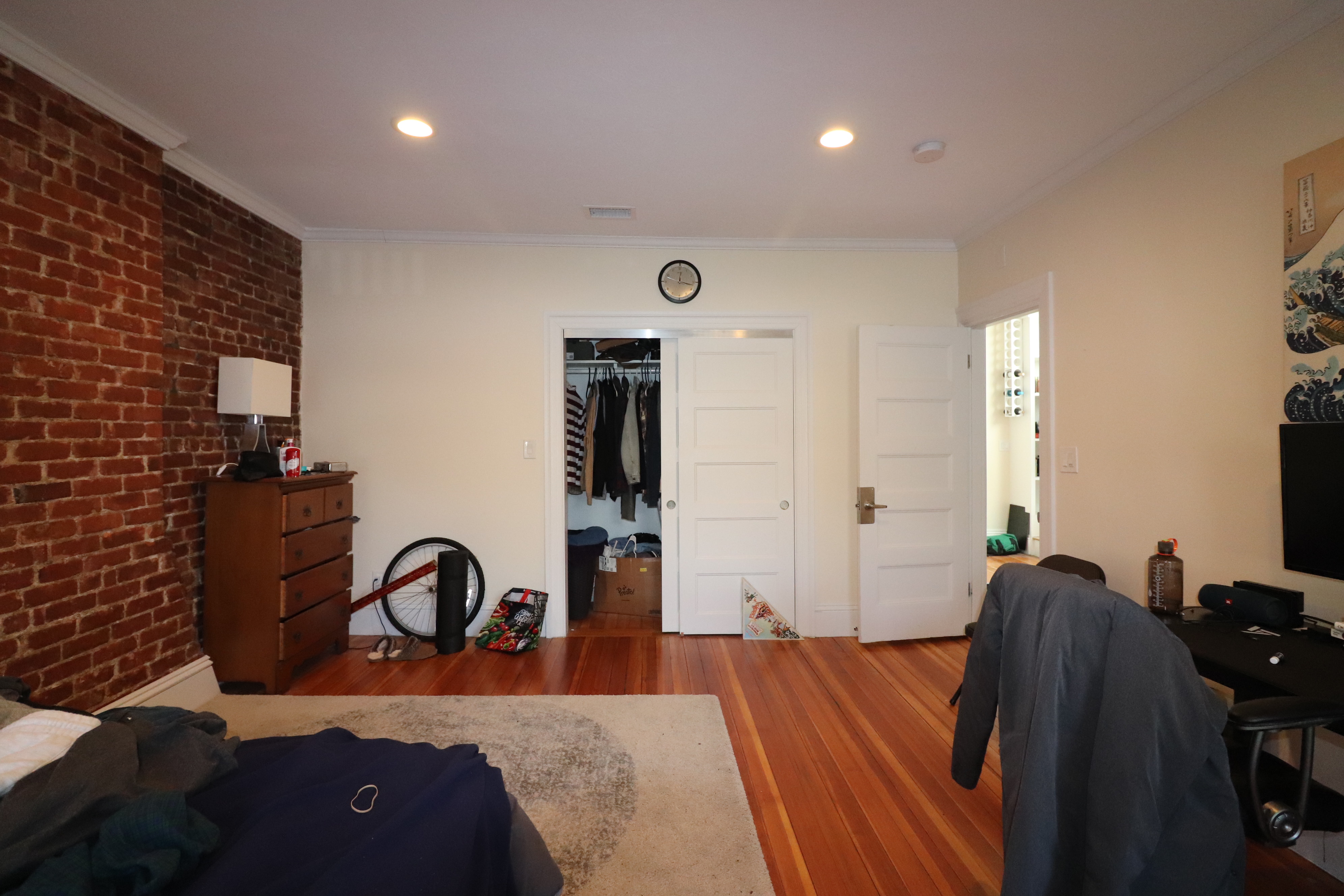 1616 Beacon St, Washington Square