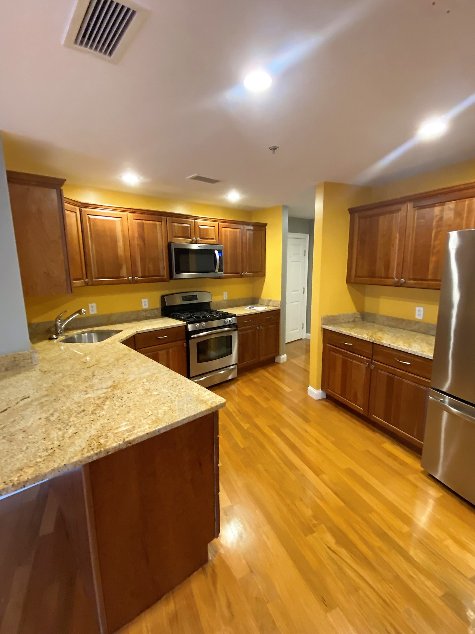 106 Washington St, Quincy