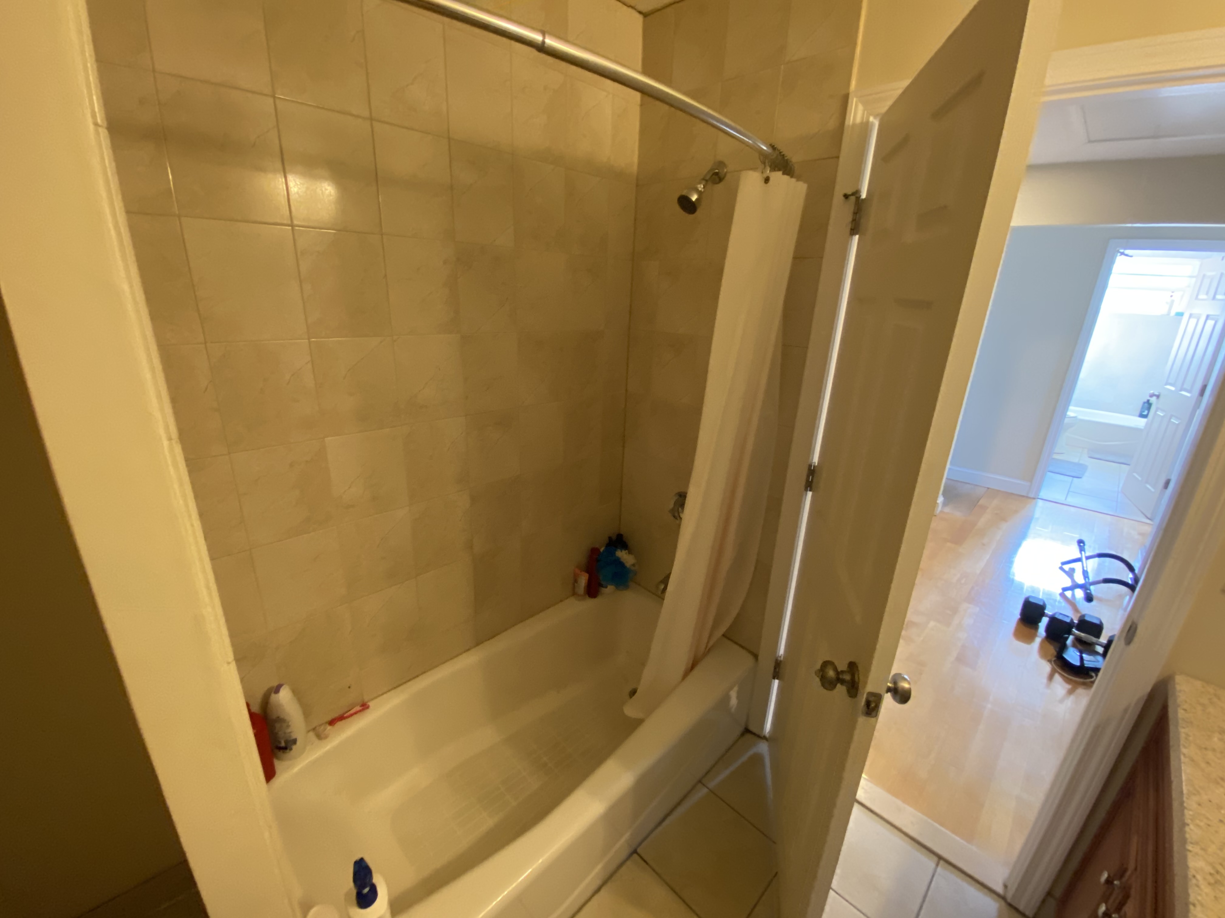 87 Linden St, Allston