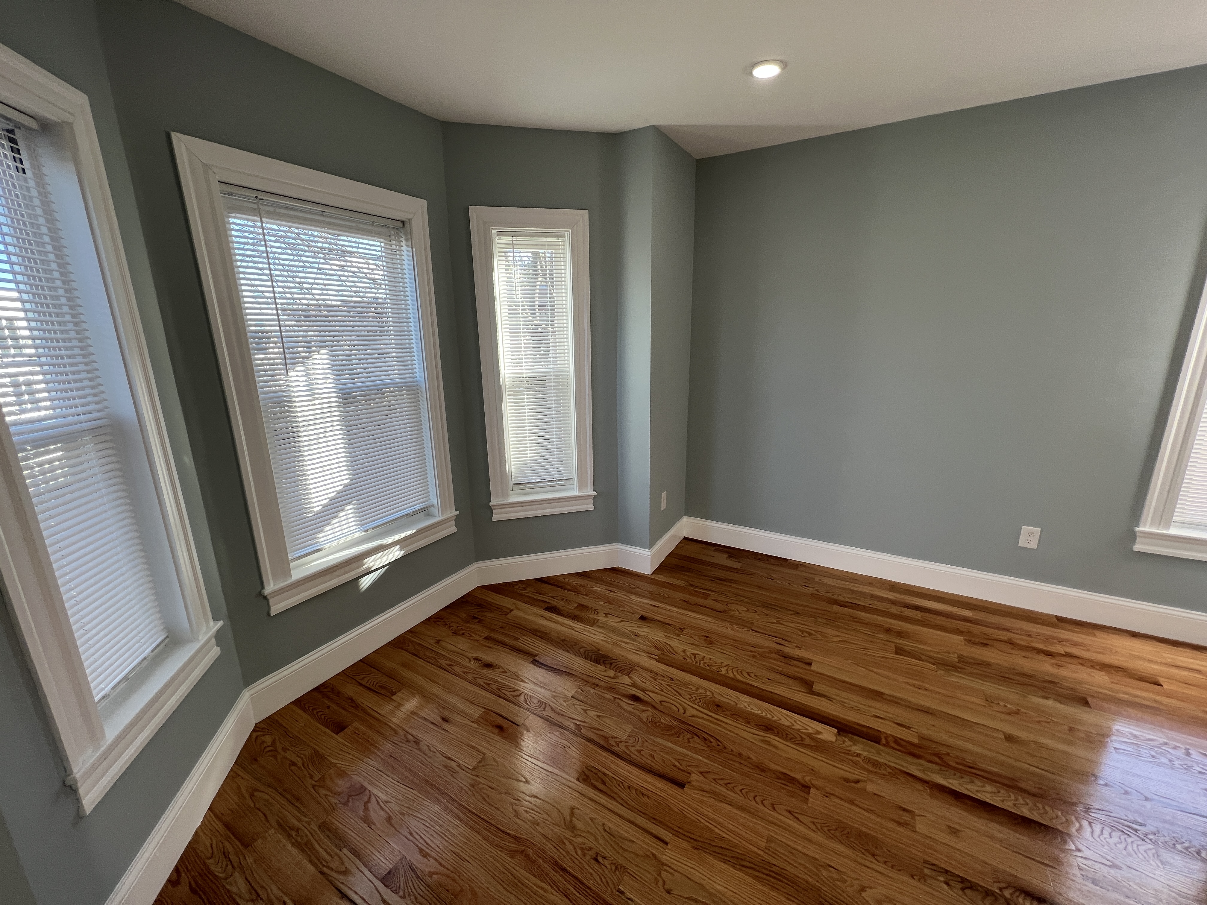 372 Oxford St, Porter Square