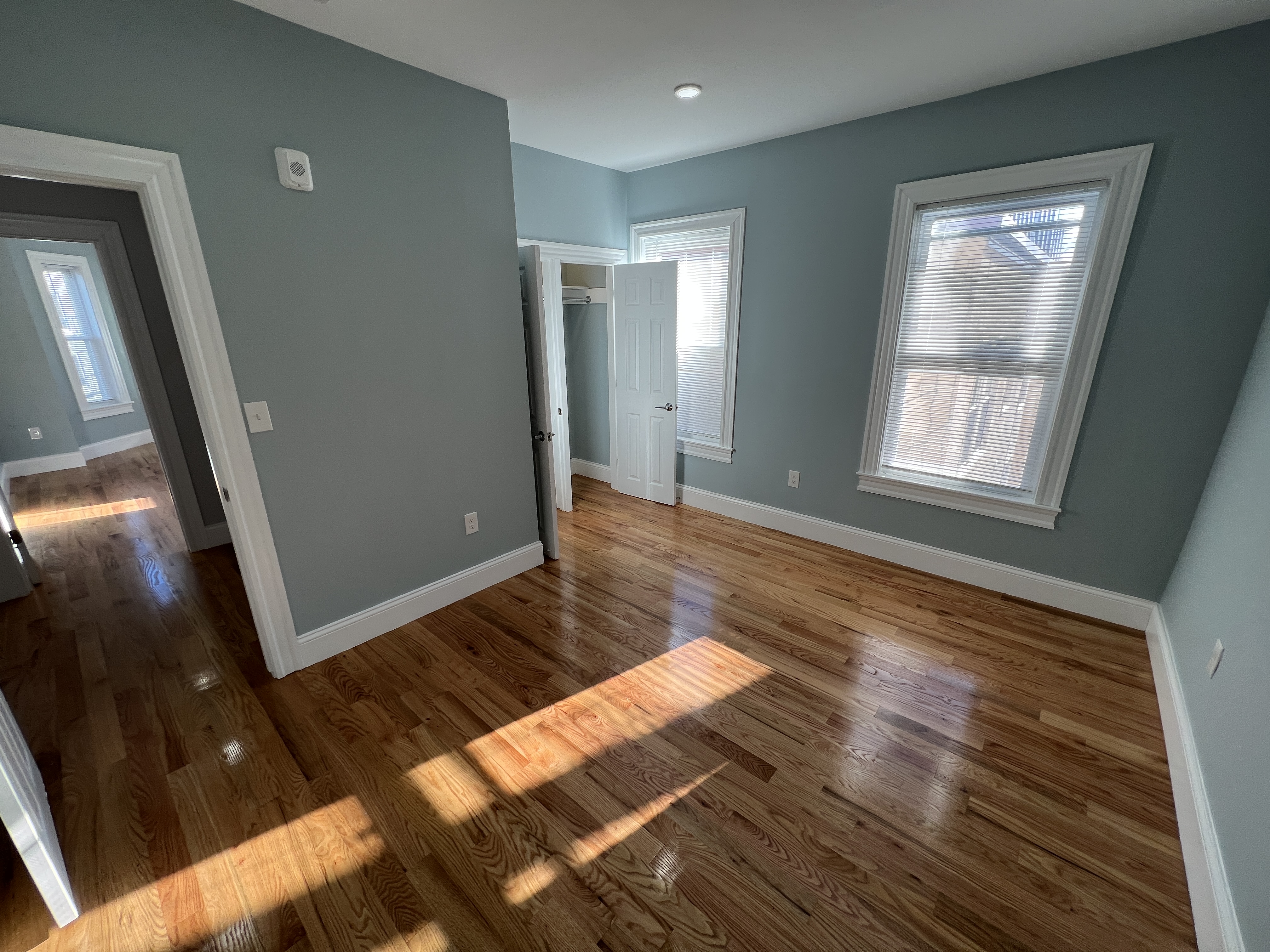 372 Oxford St, Porter Square