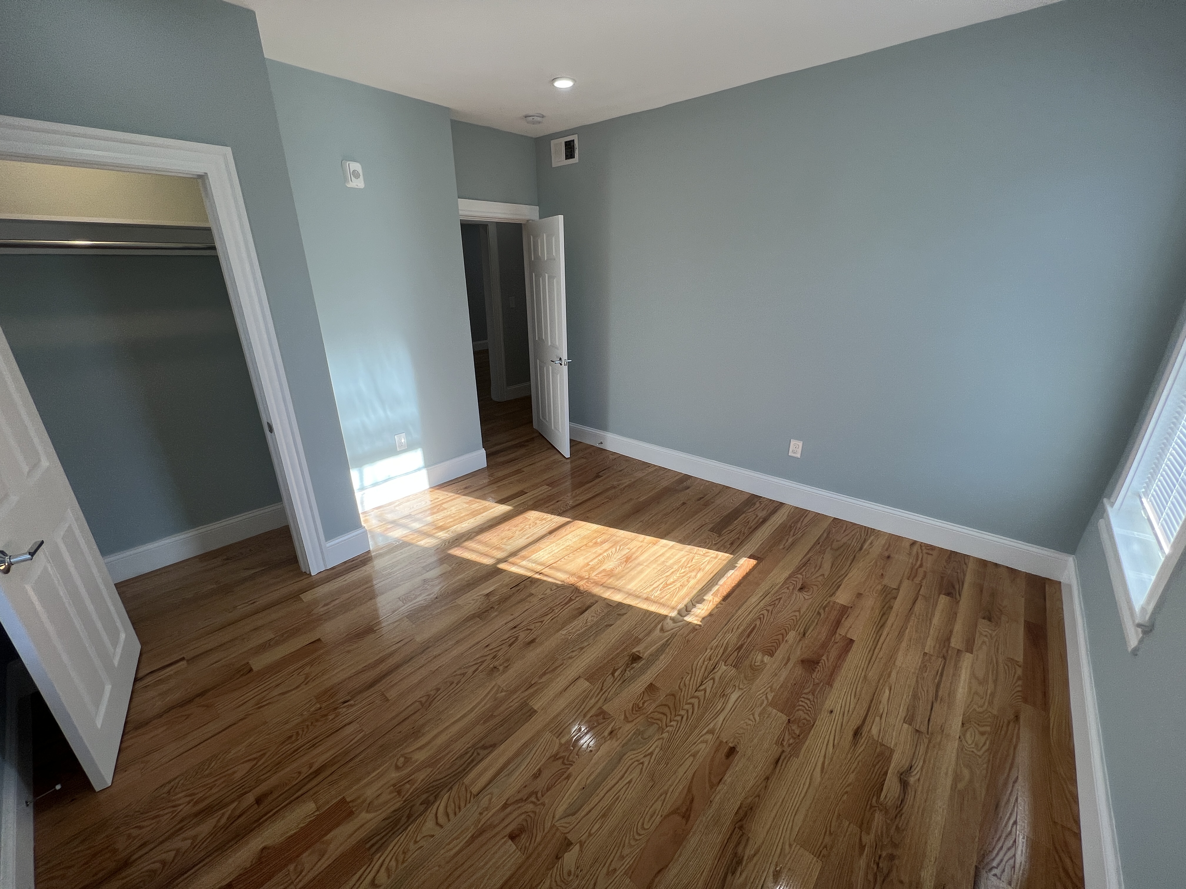 372 Oxford St, Porter Square