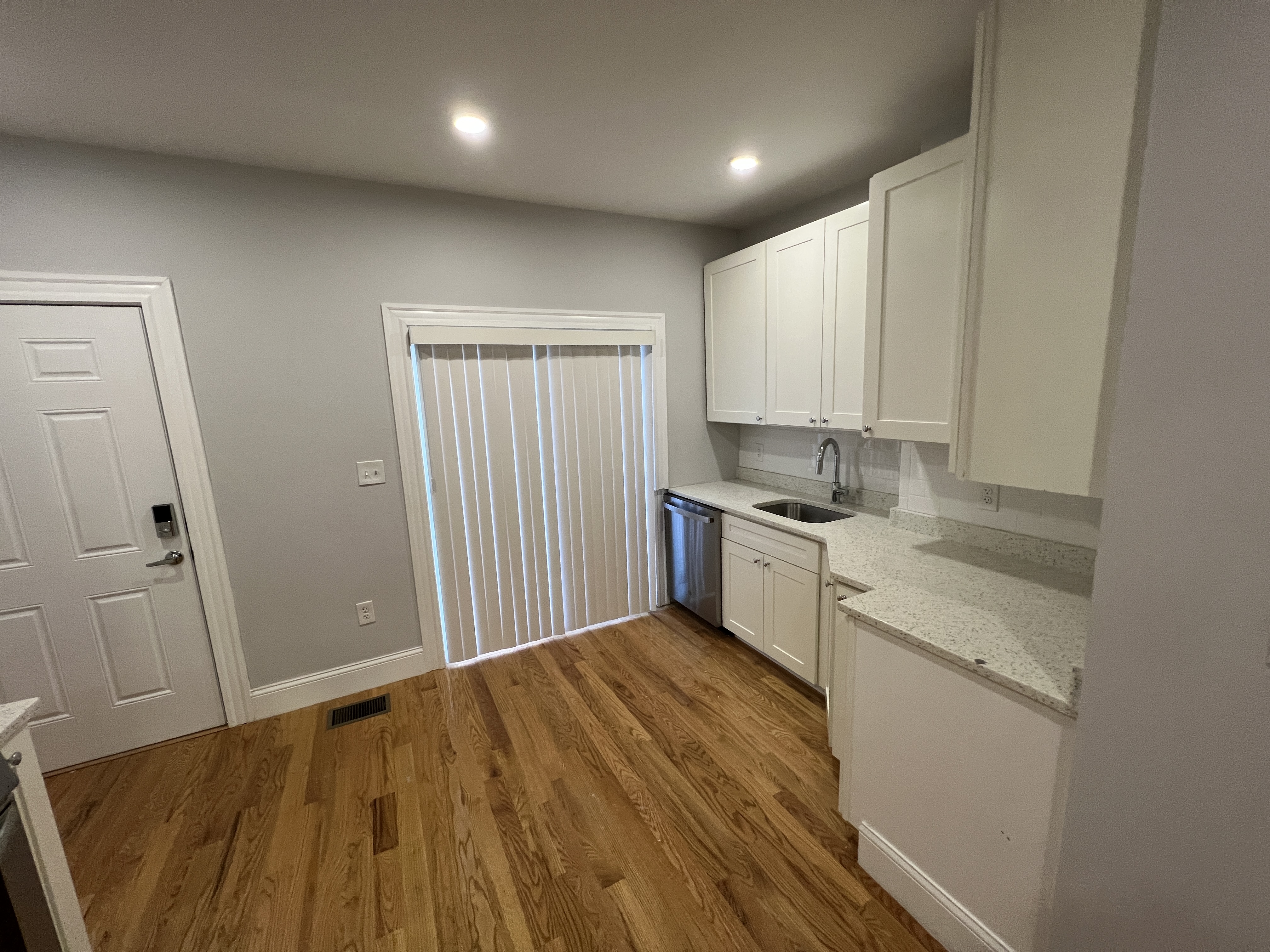 374 Oxford St, Porter Square