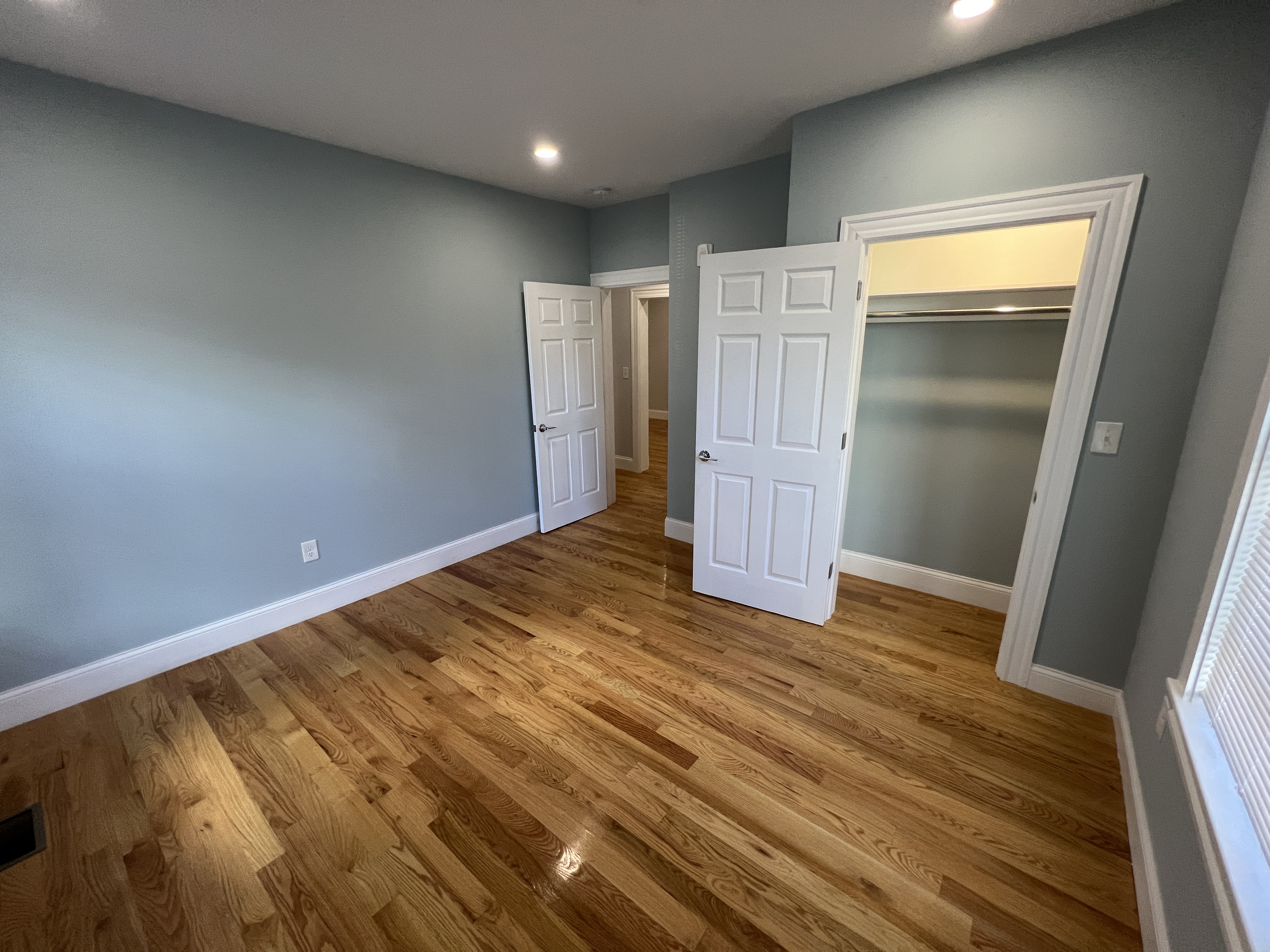 374 Oxford St, Porter Square