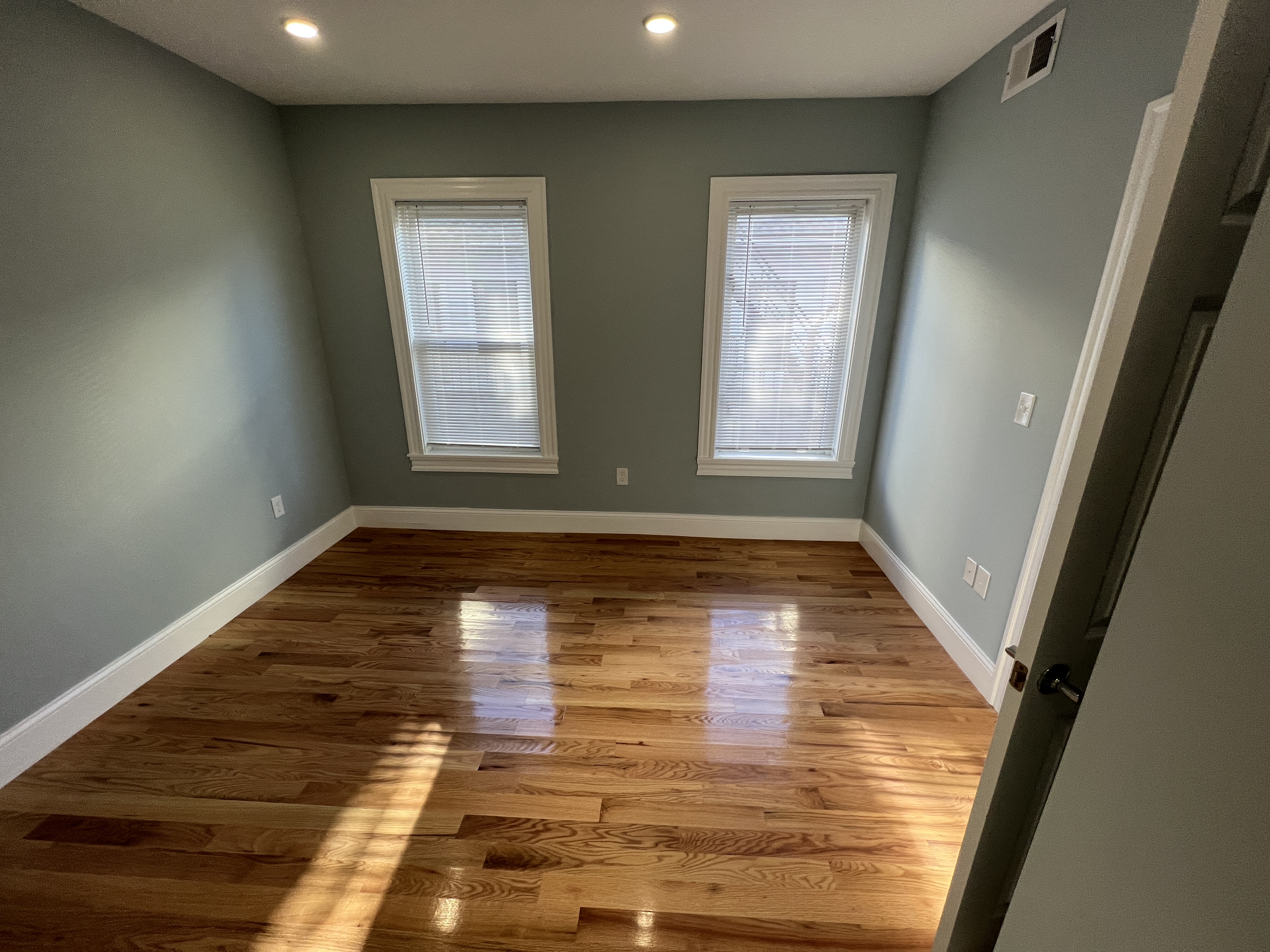 374 Oxford St, Porter Square