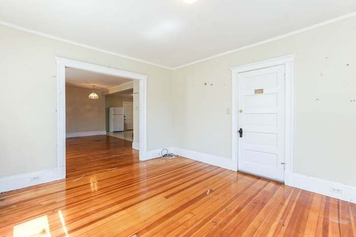 25 Osborne St, Peabody