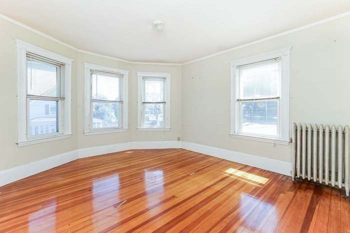 25 Osborne St, Peabody