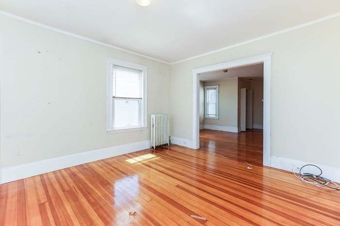 25 Osborne St, Peabody