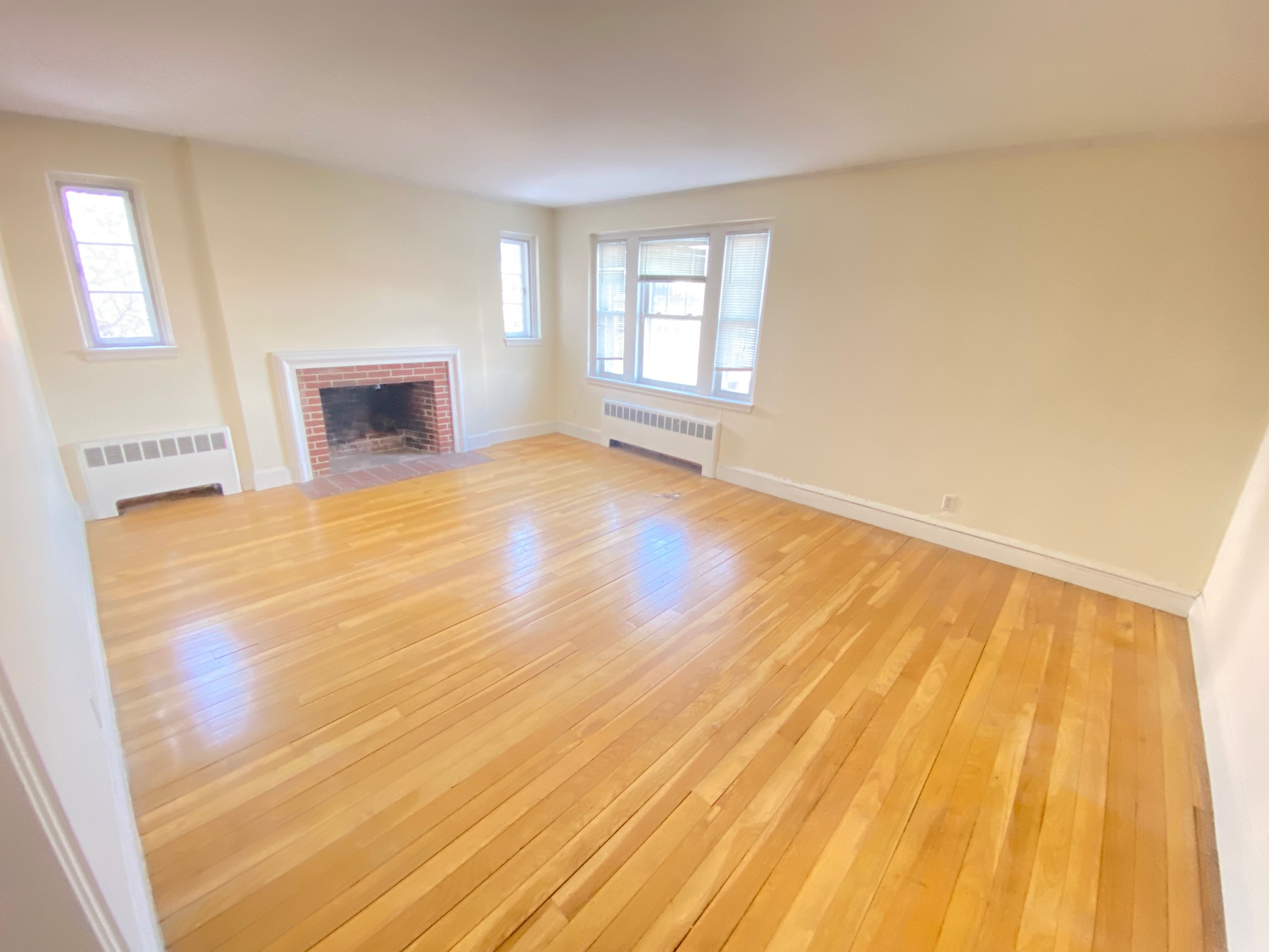 550 Belmont St, Watertown Square