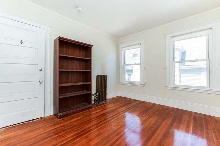 25 Osborne St, Peabody