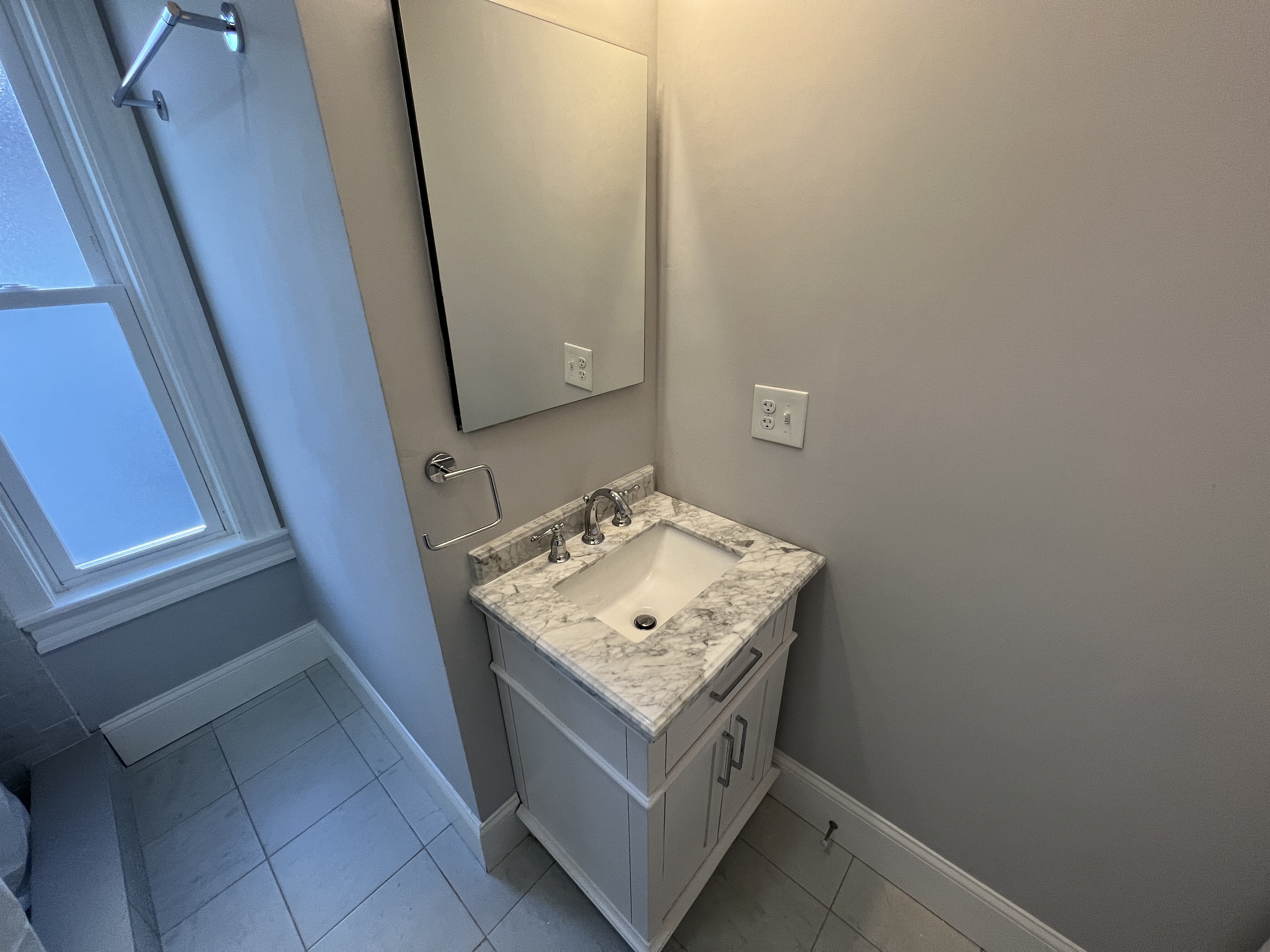 374 Oxford St, Porter Square