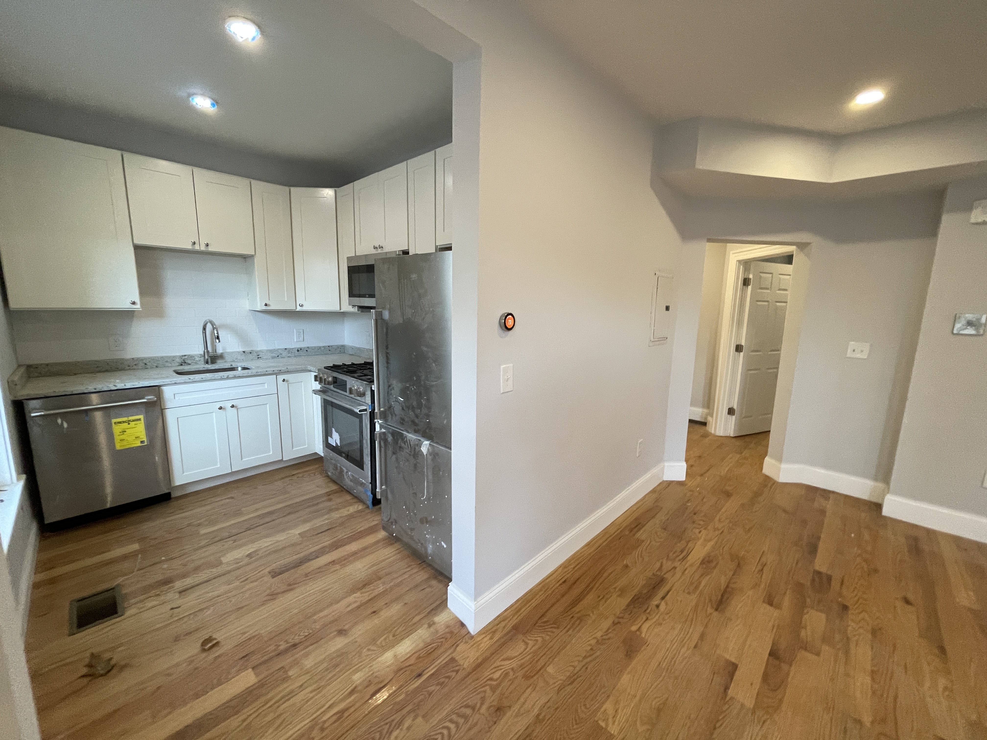 374 Oxford St, Porter Square