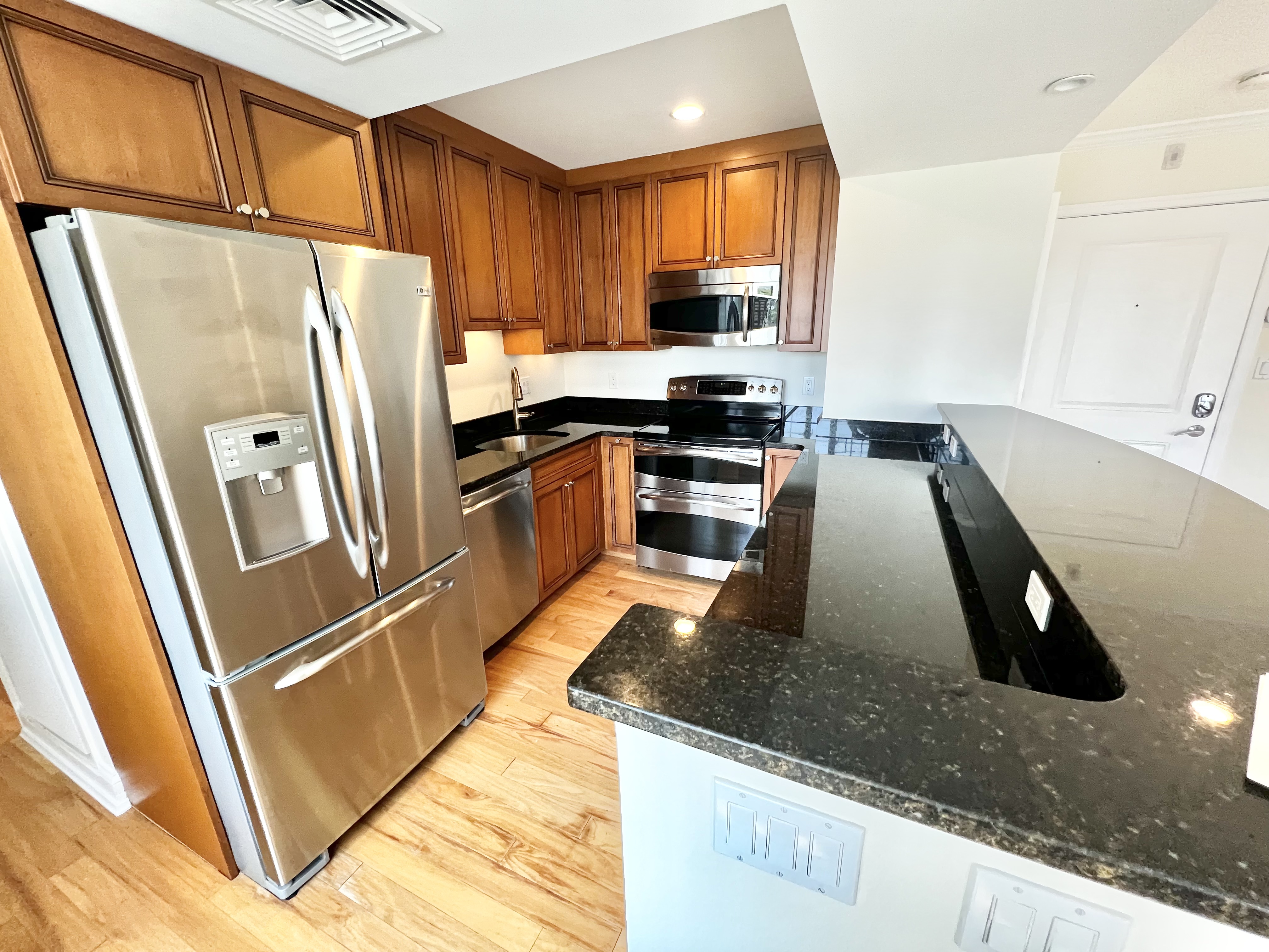 17 Chapel St, Longwood